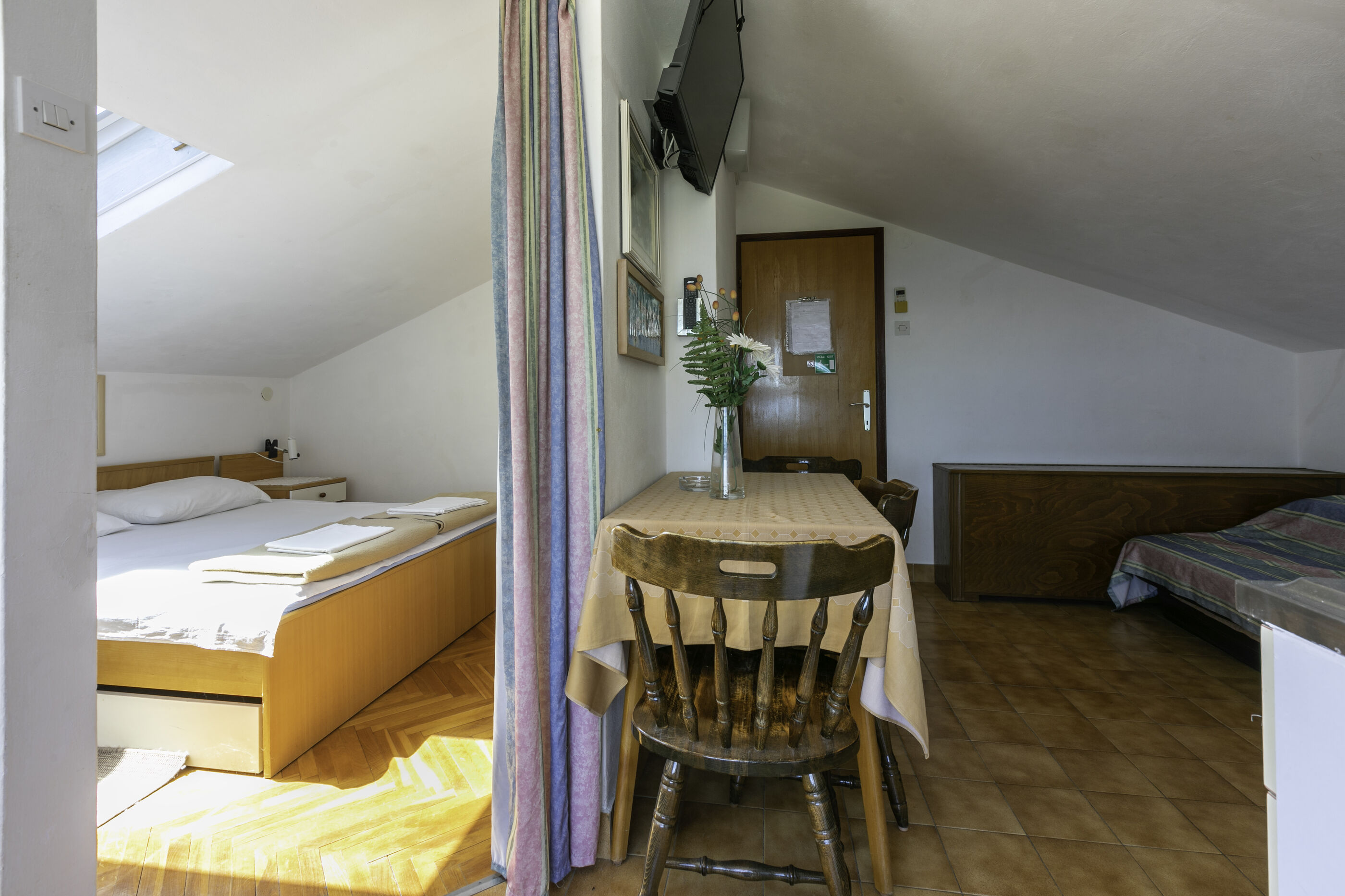 Apartments Rozaria 66691-A9