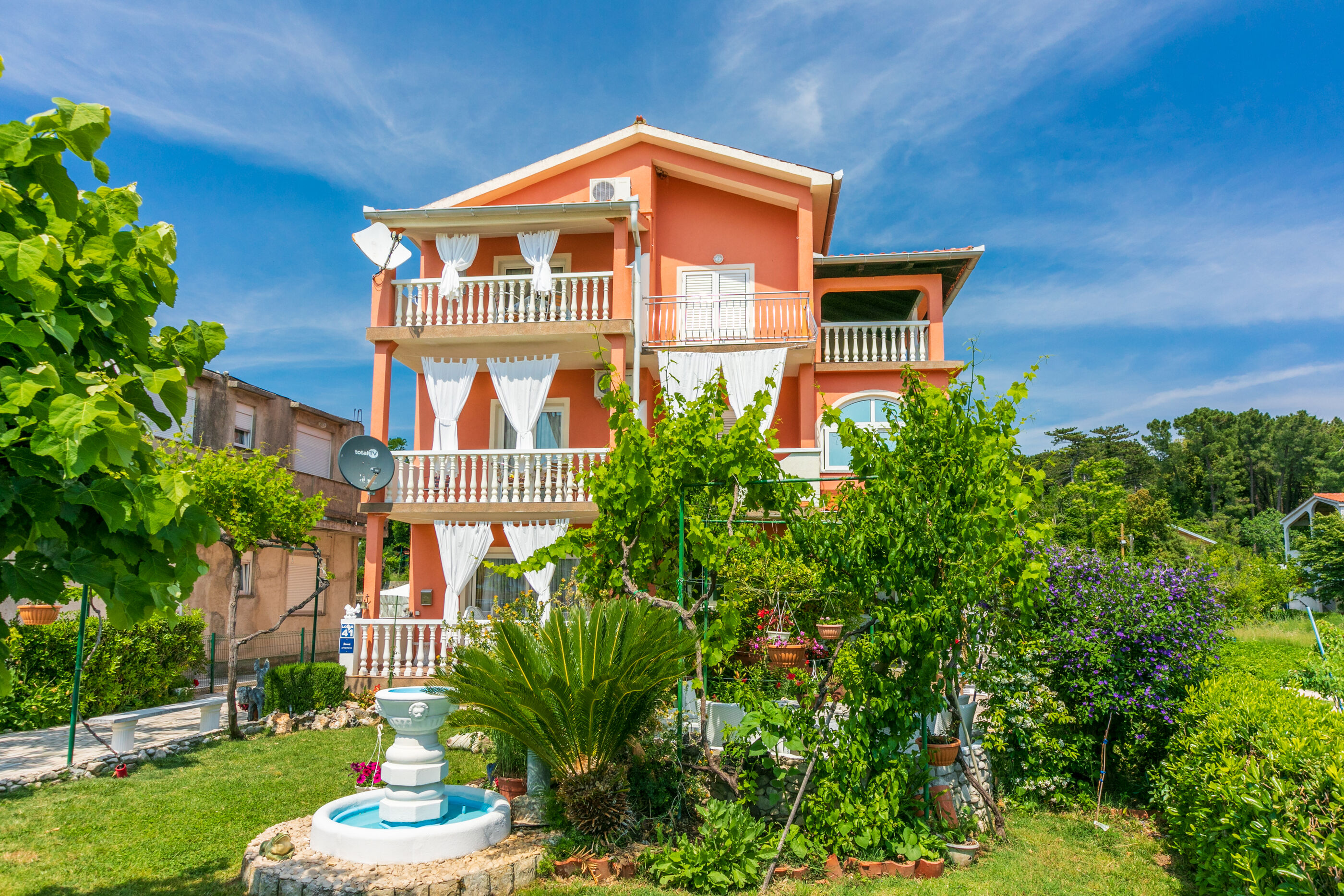 Apartments Lino 76771-A4