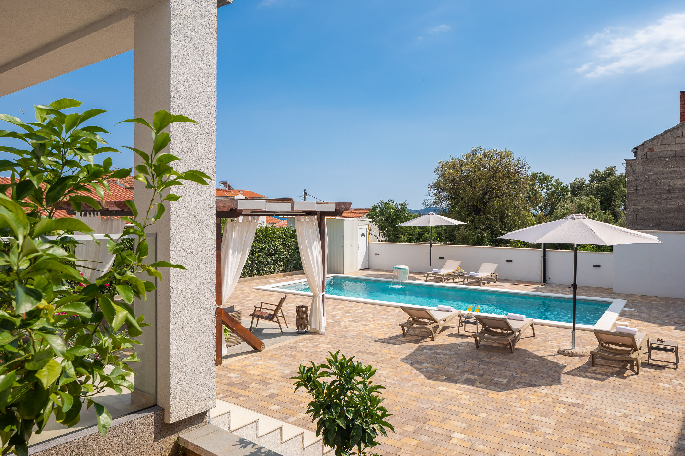 Villa Peregrine V7071-K1