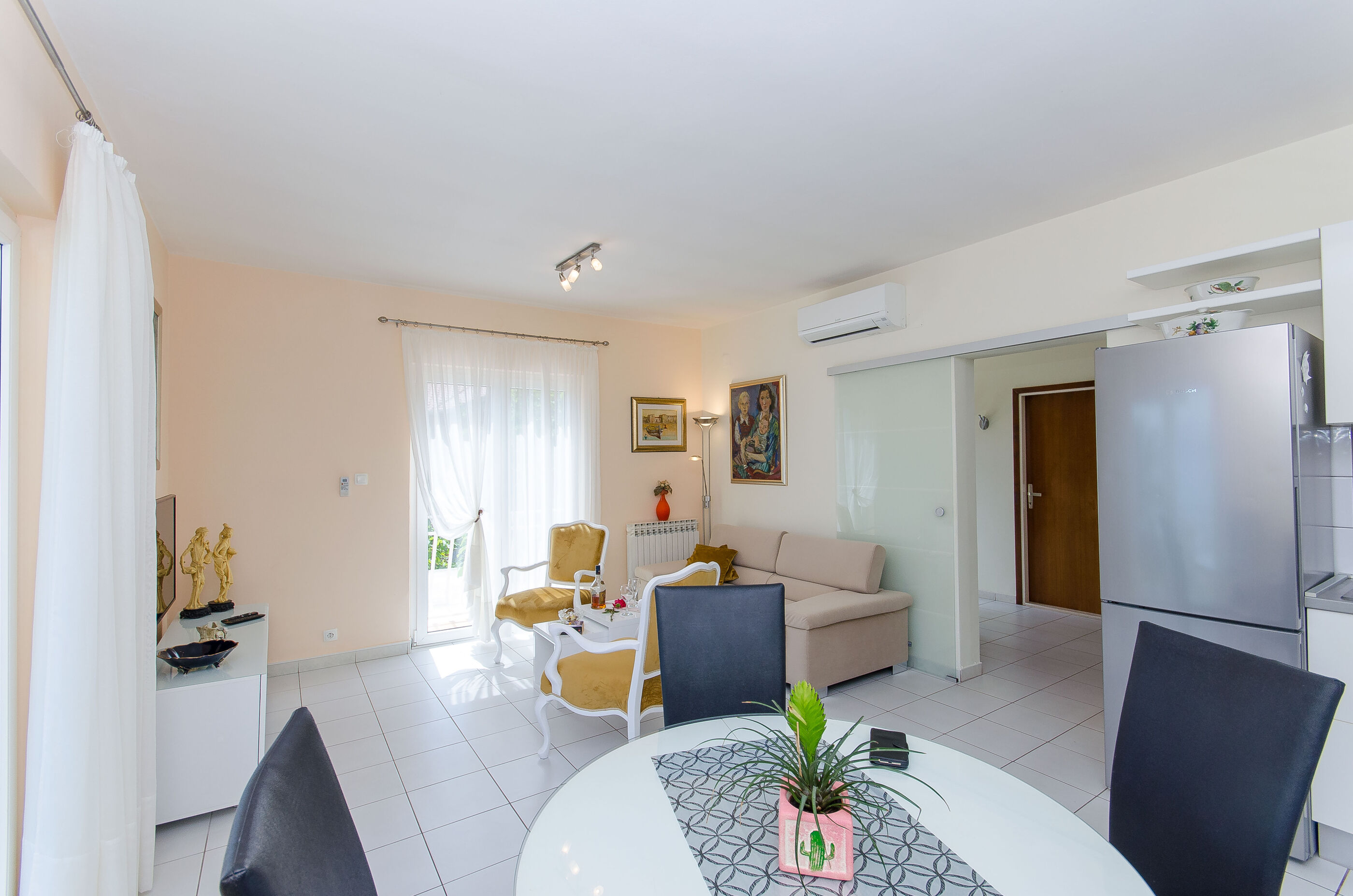 Apartments Jerko 34931-A1
