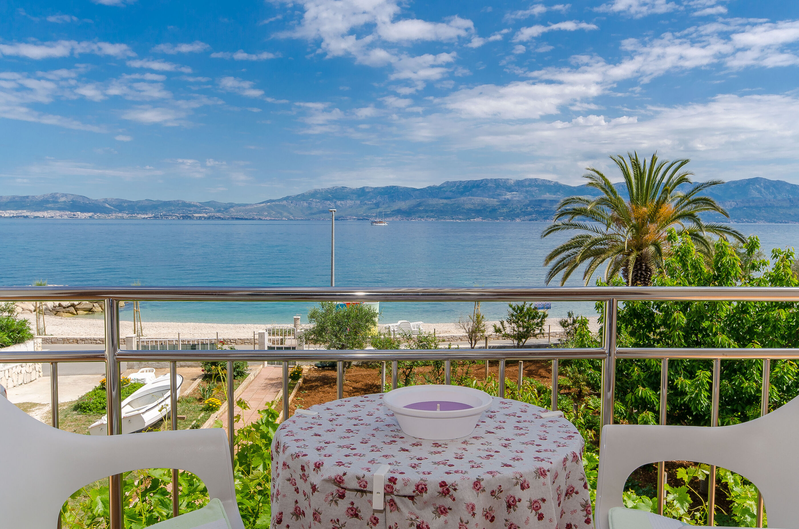 Apartments Jerko 34931-A1