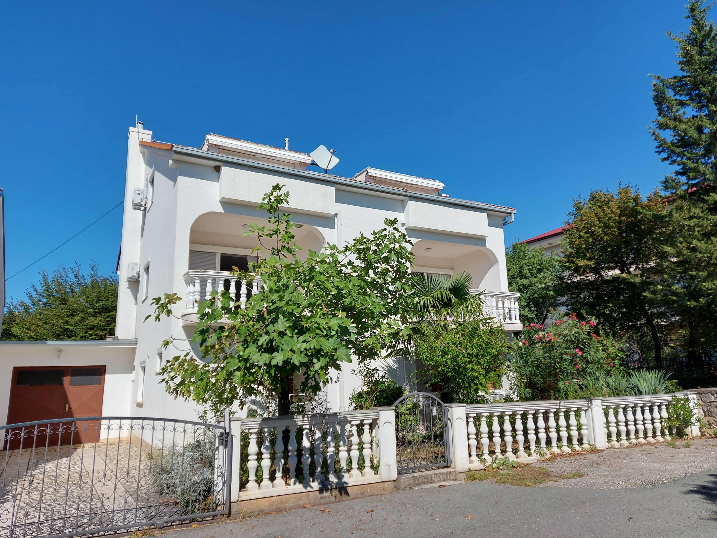 Apartments Franjo 80861-A4