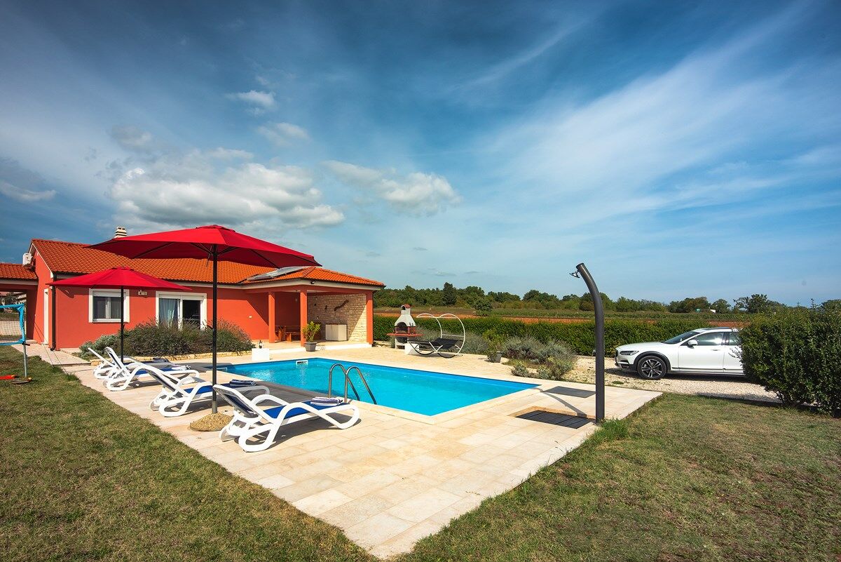 Villa Kata 73534-K1