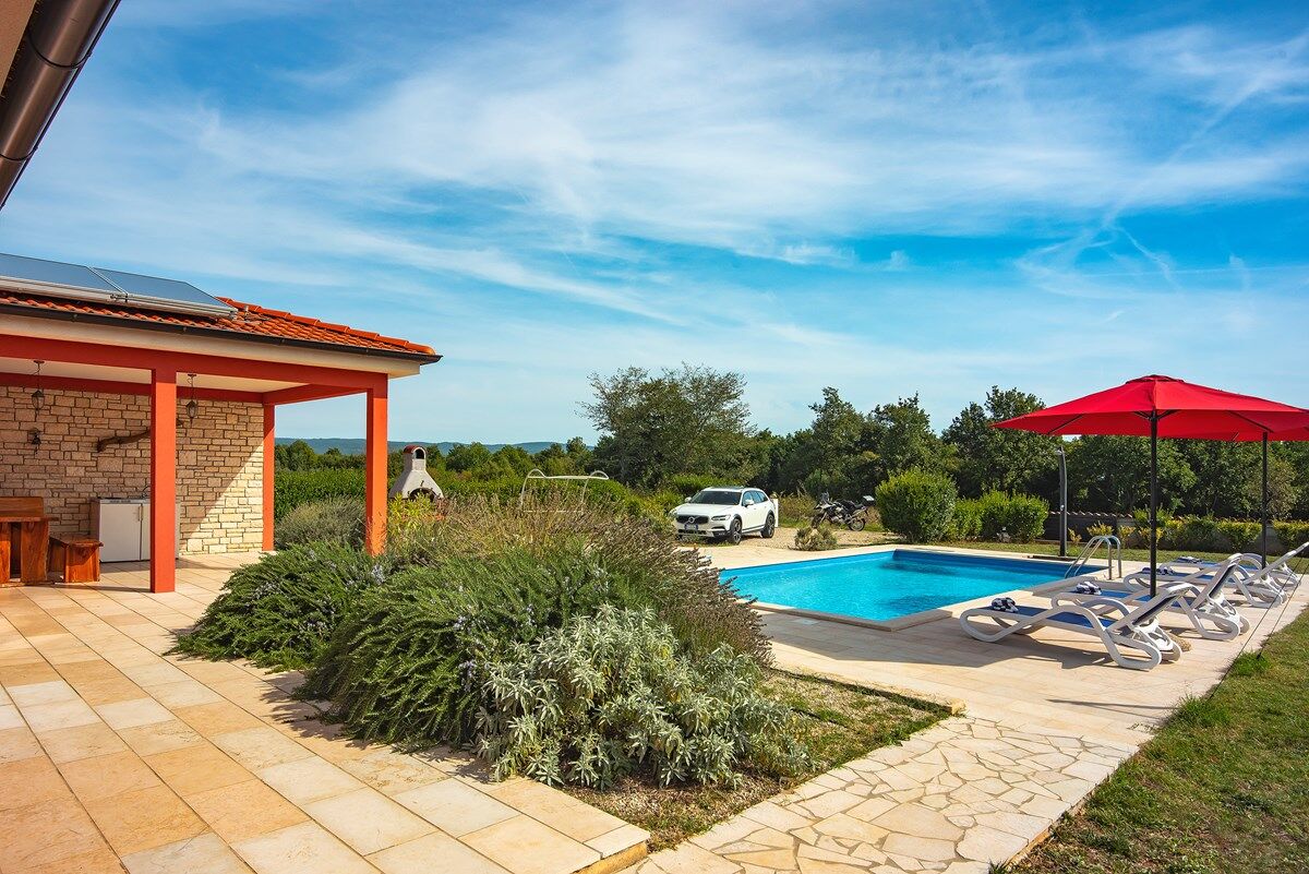 Villa Kata 73534-K1