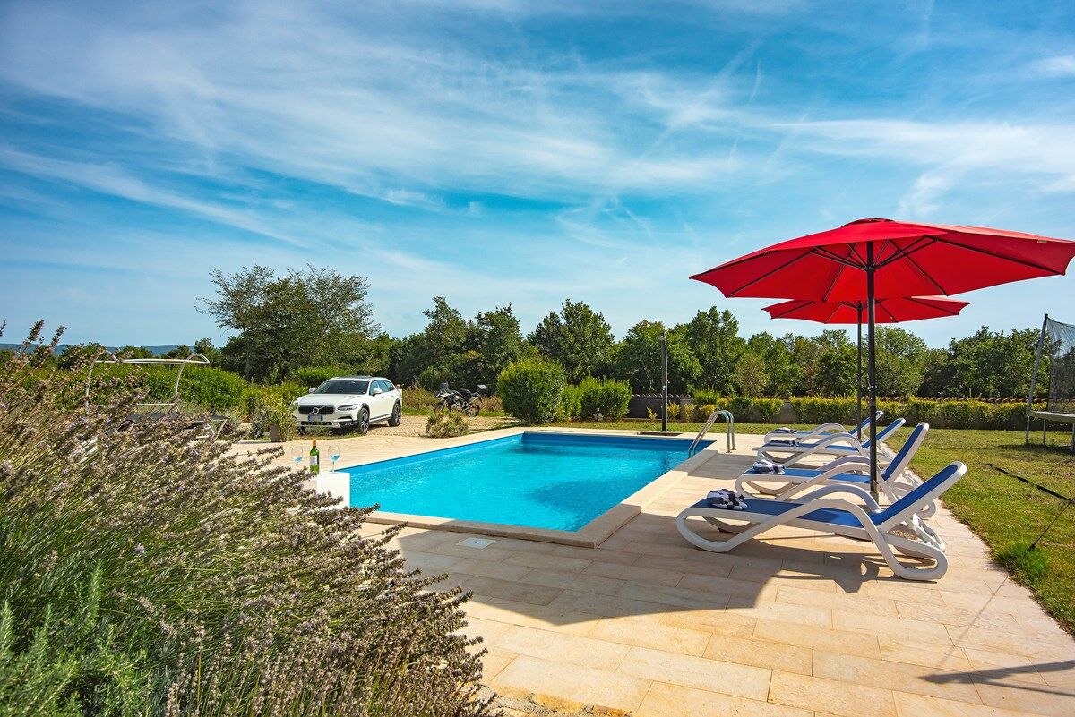 Villa Kata 73534-K1