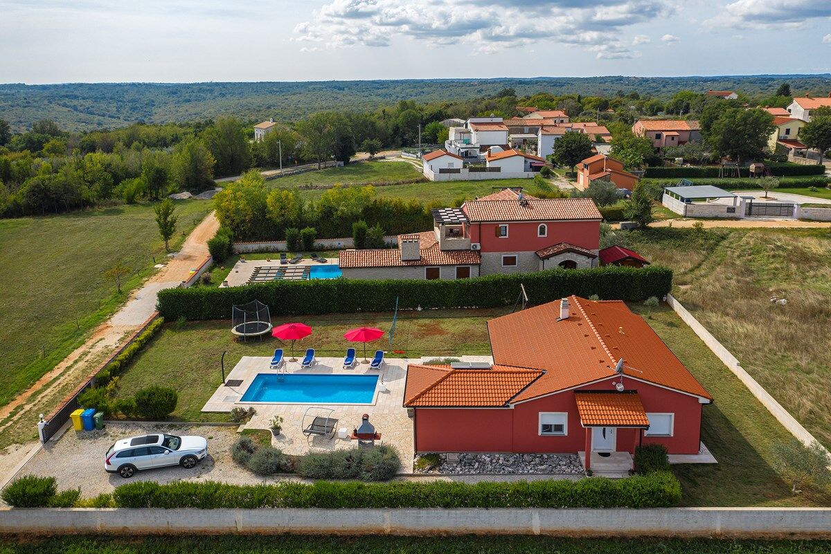 Villa Kata 73534-K1