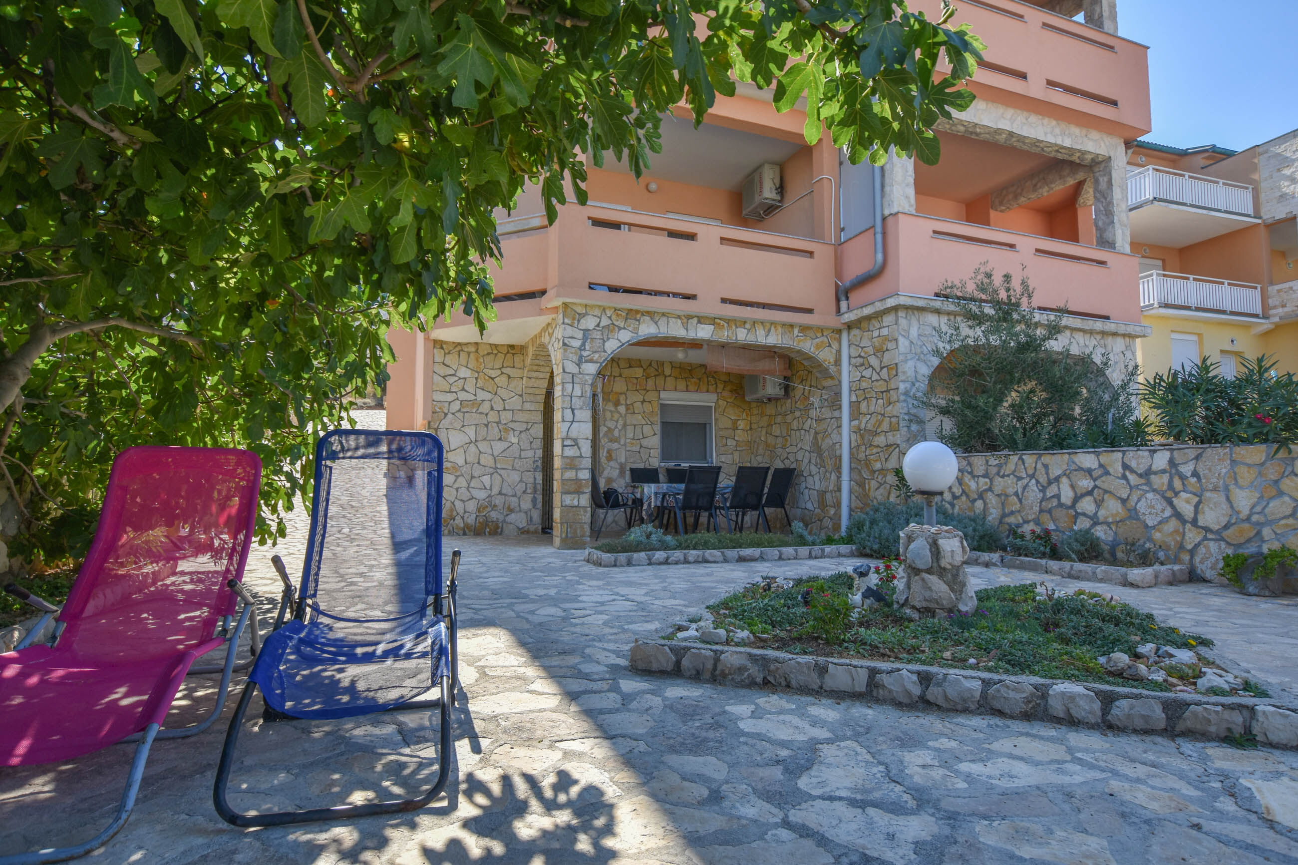 Apartments Clair 82791-A1