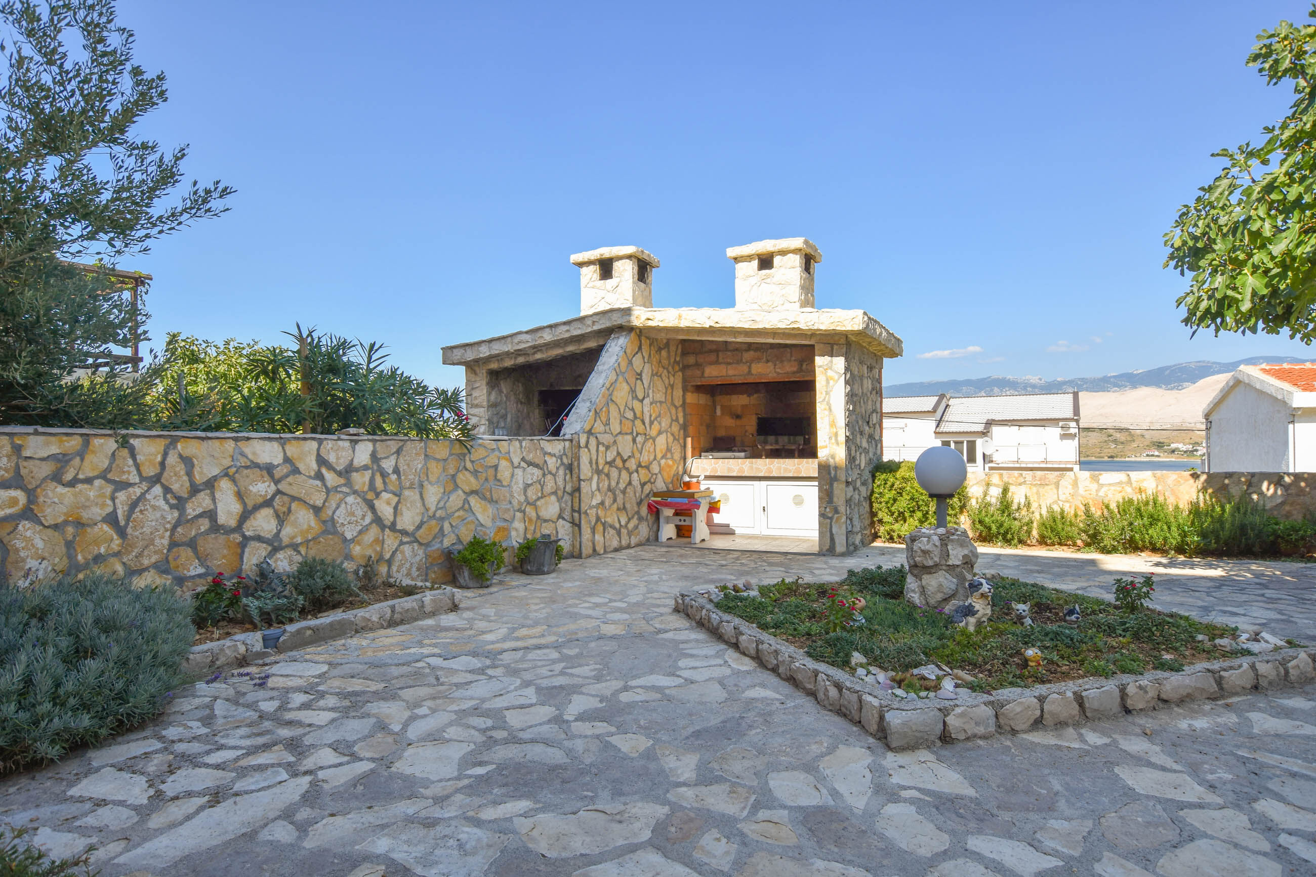 Apartments Clair 82791-A1