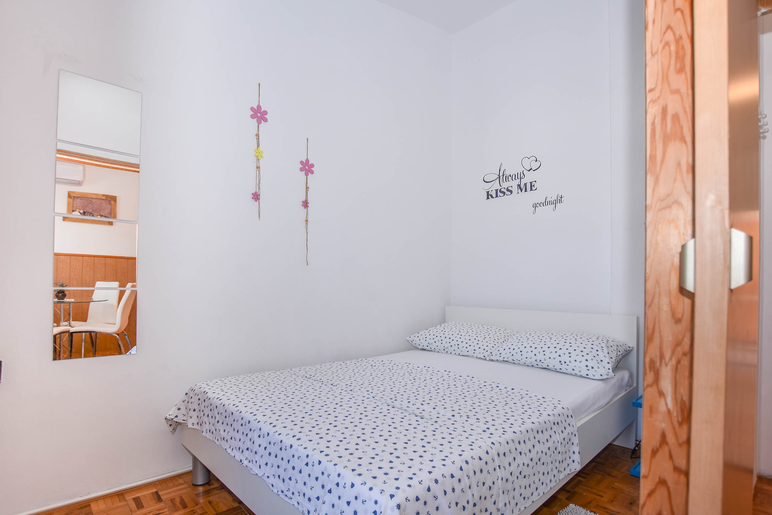 Apartments Clair 82791-A1