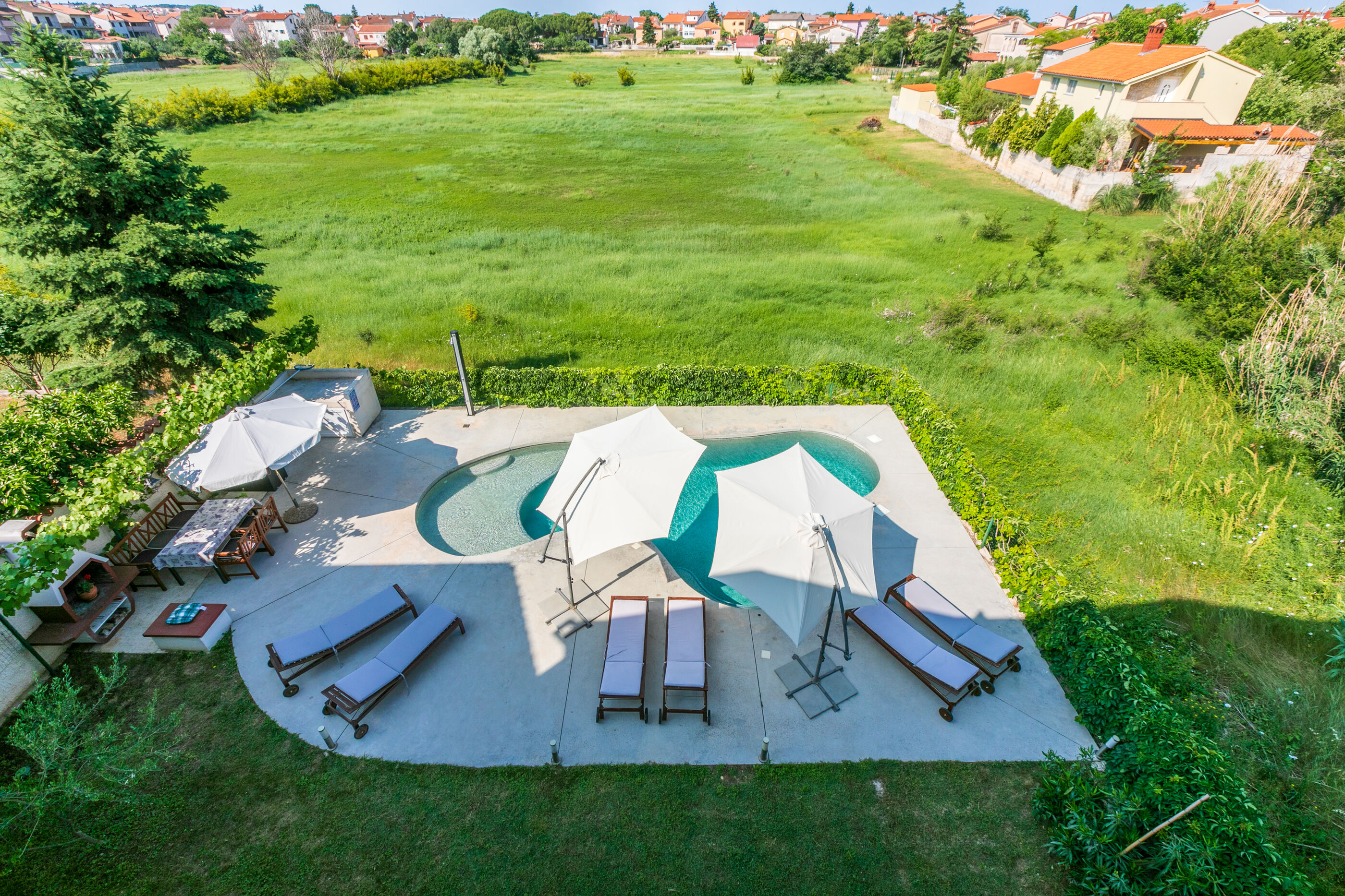 Apartments Pool 77131-A3
