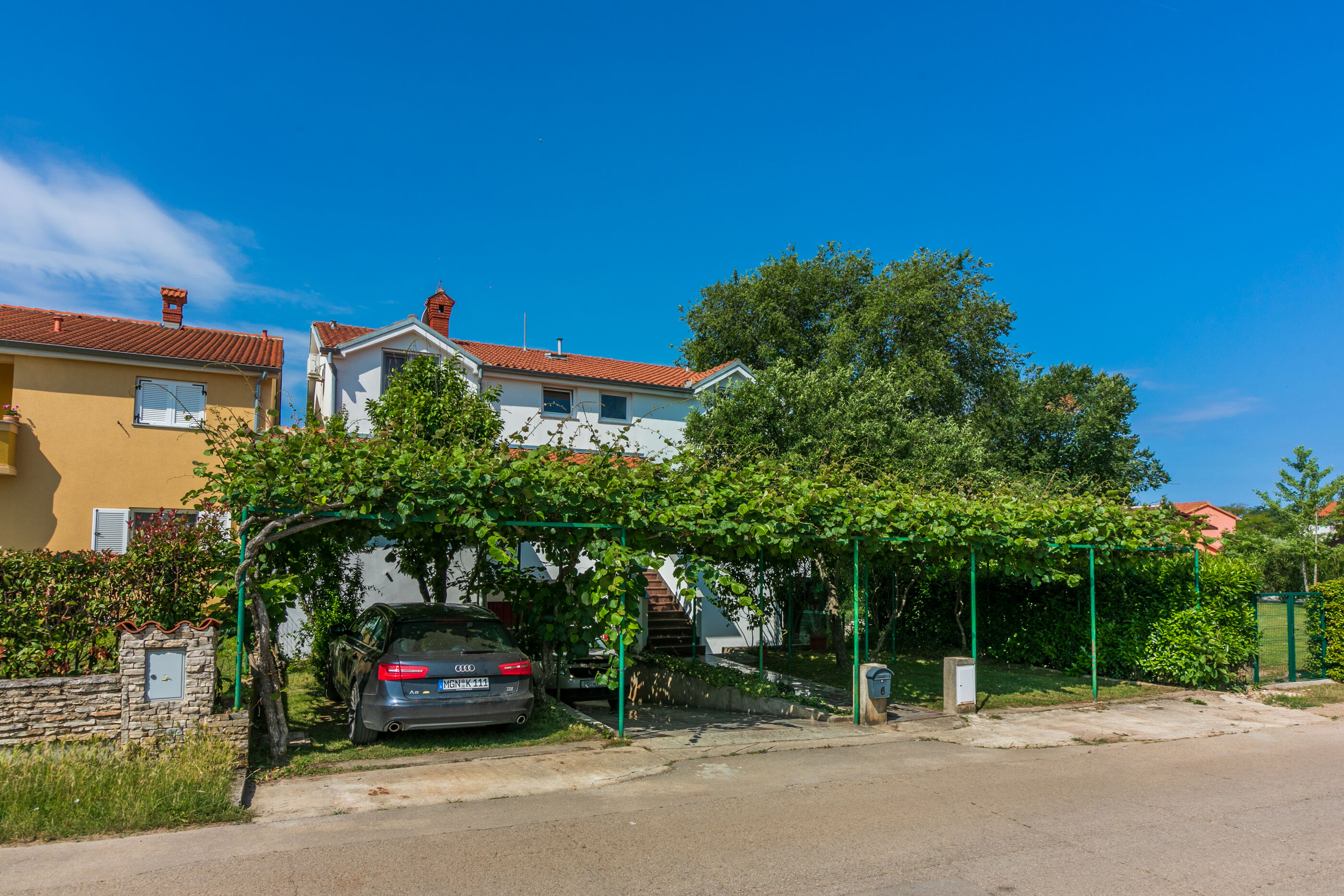 Apartments Pool 77131-A1