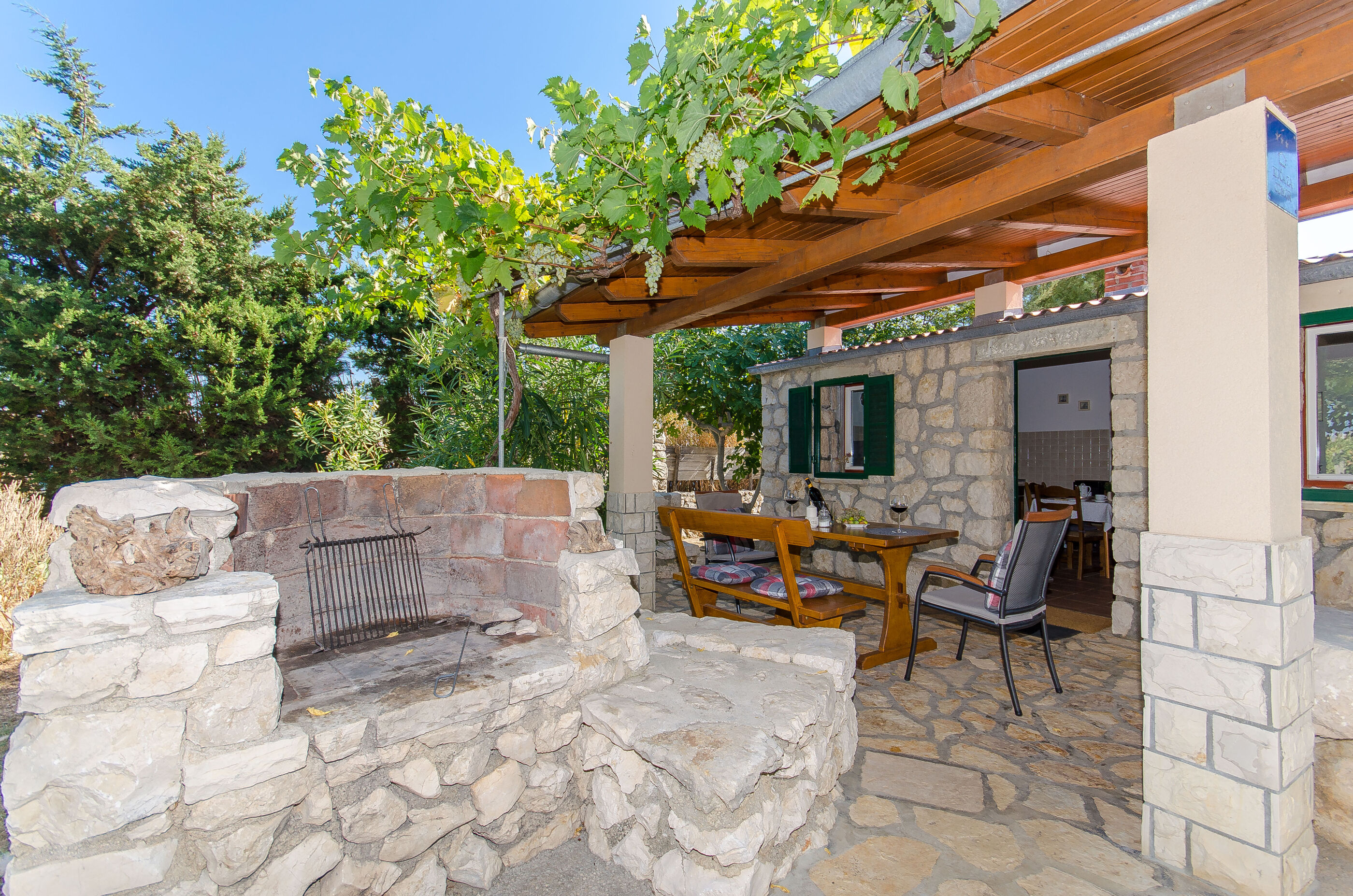 House Tomislav 58311-K1