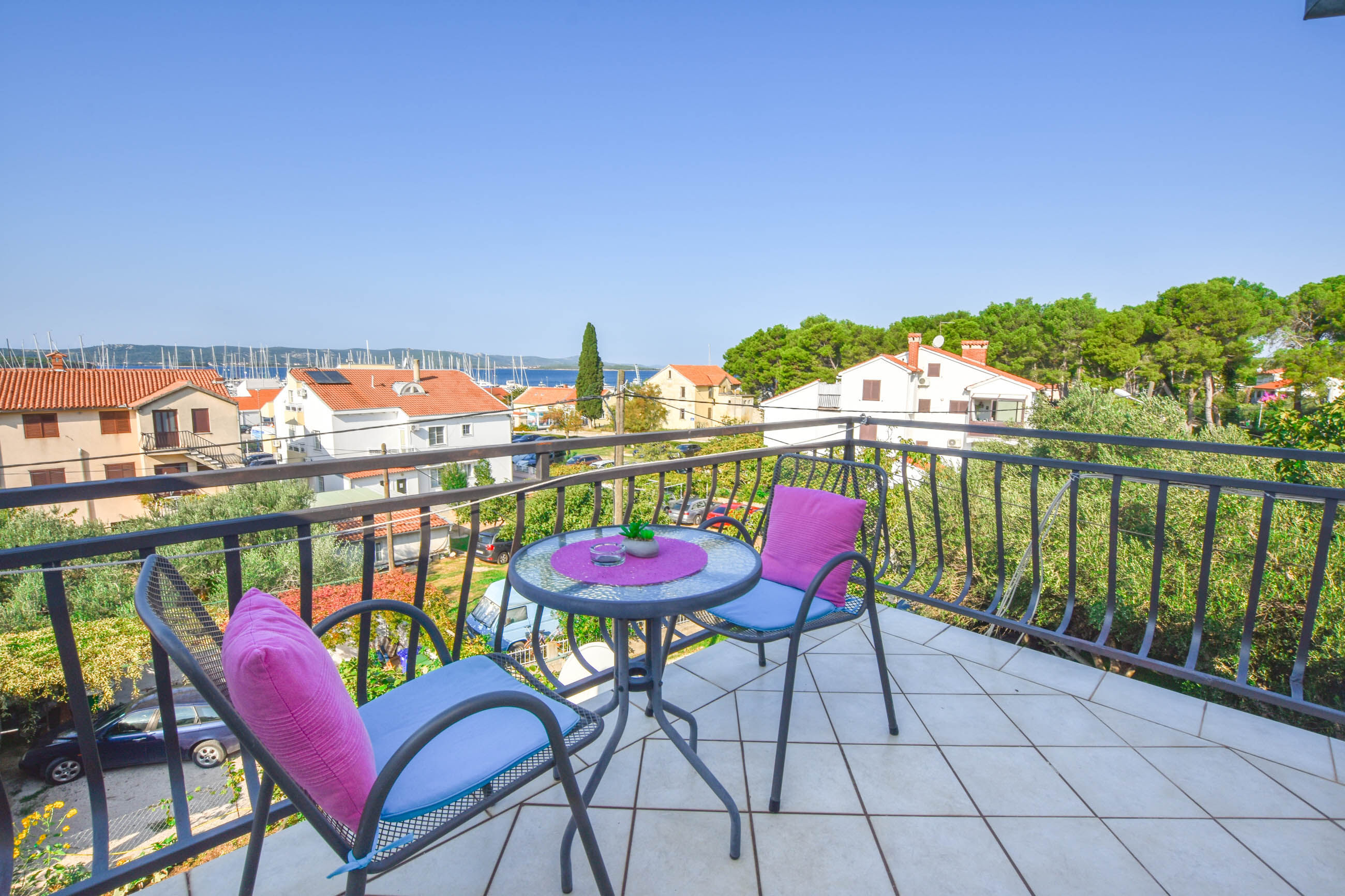 Apartments Grapevines 14656-A1