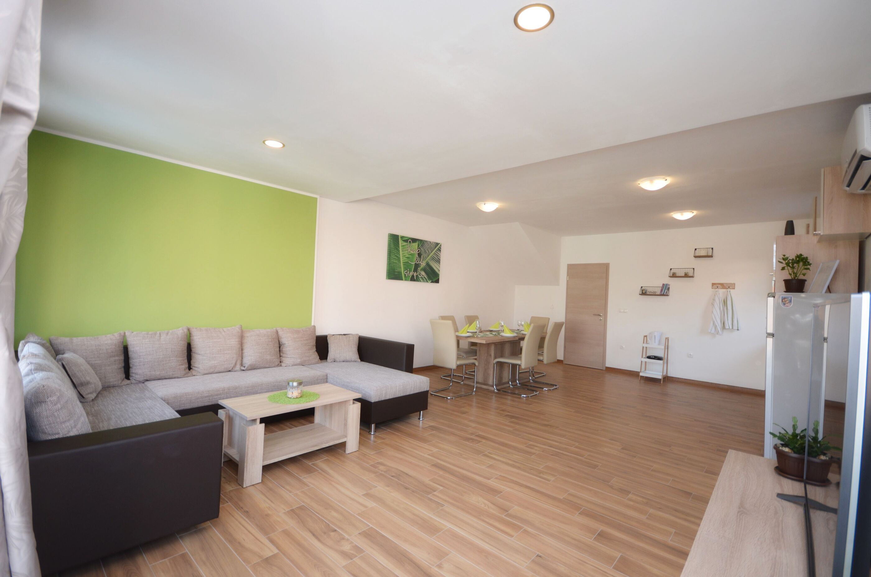 Apartments Luka i Toni 82281-A1