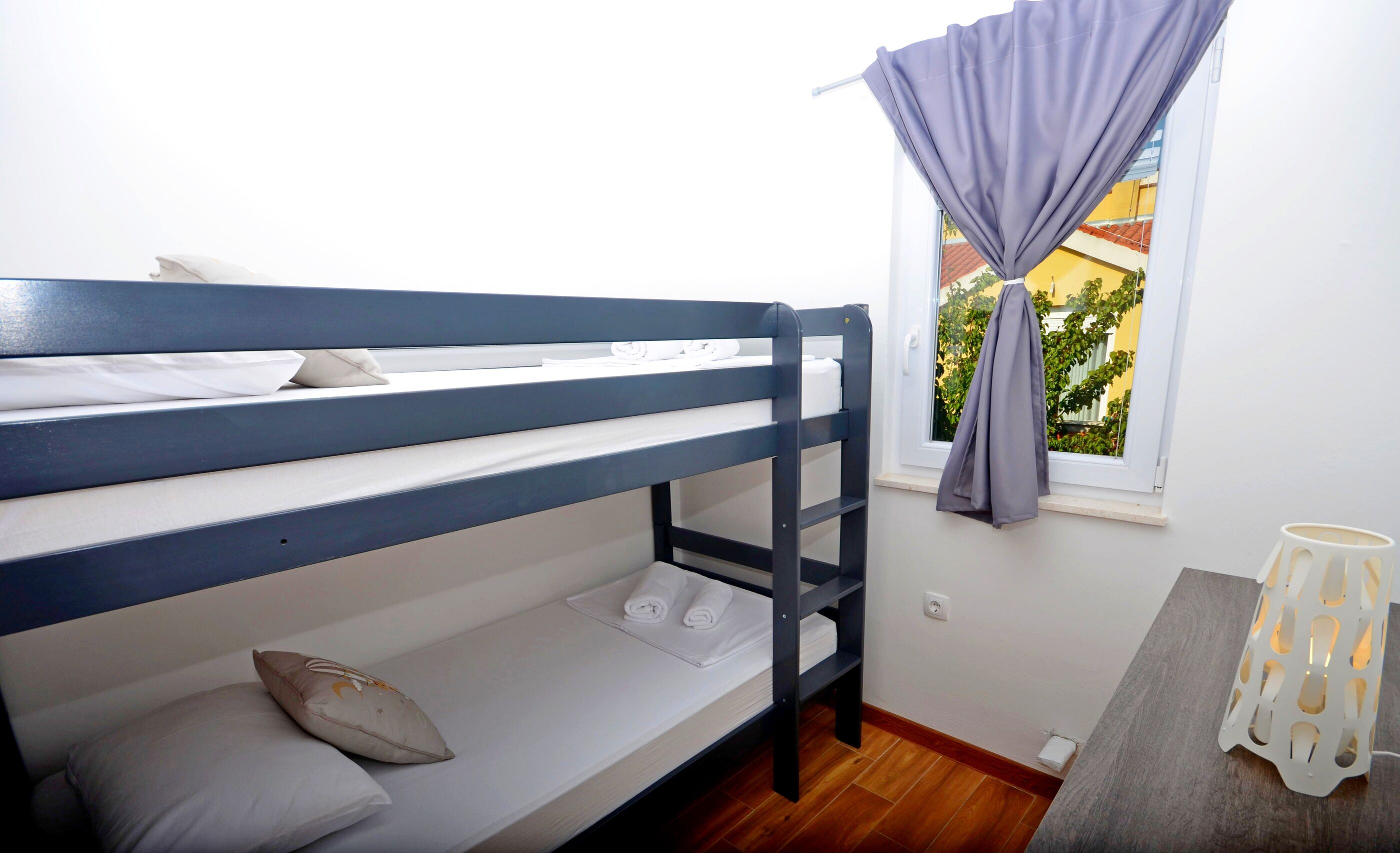 Apartments Luka i Toni 82281-A1