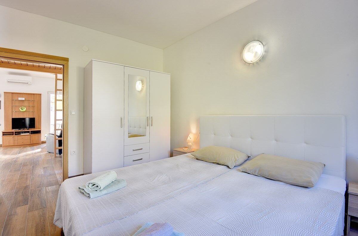 House Gorazd 74186-K1