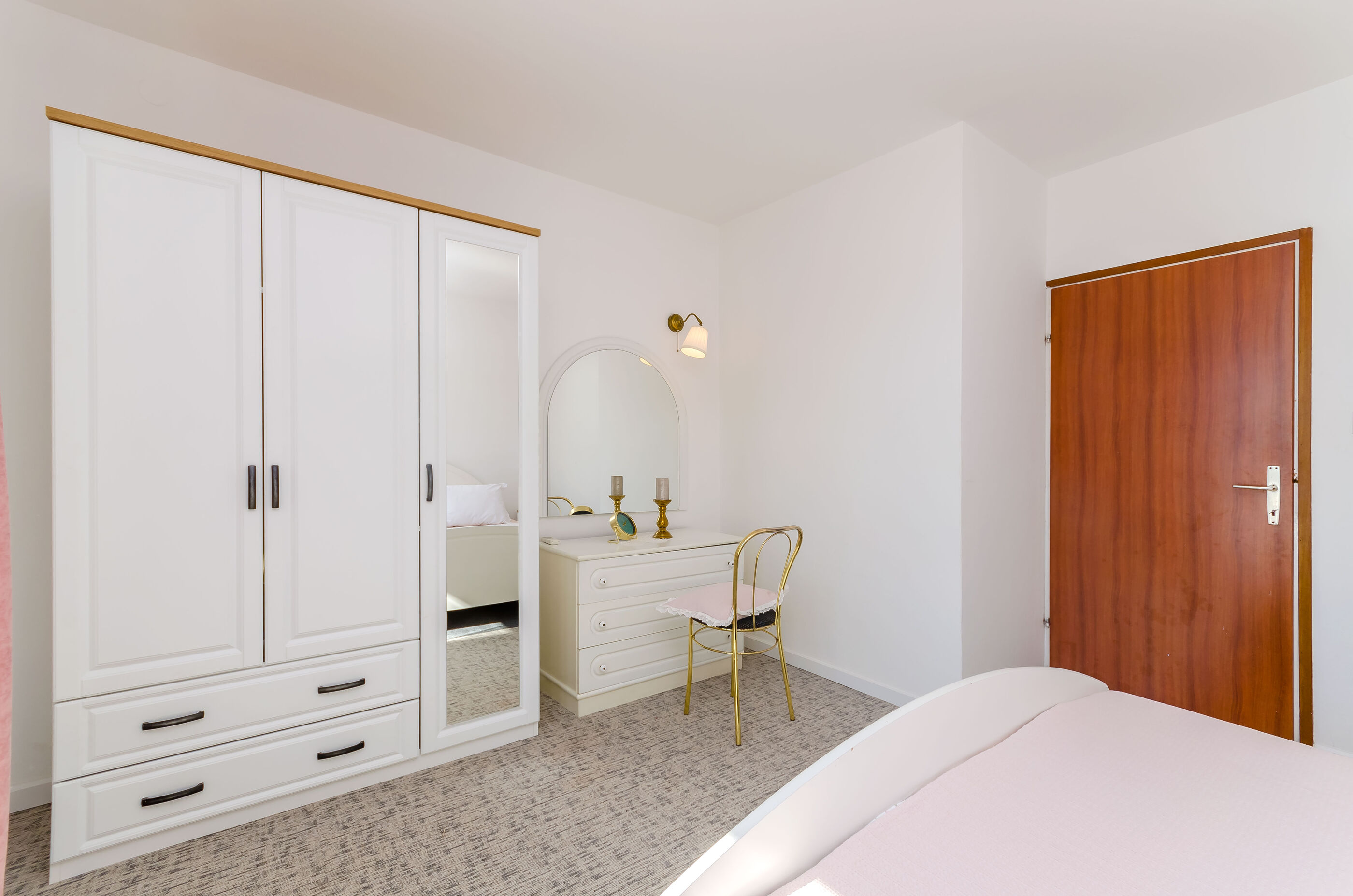 House Zdenka 37652-K1