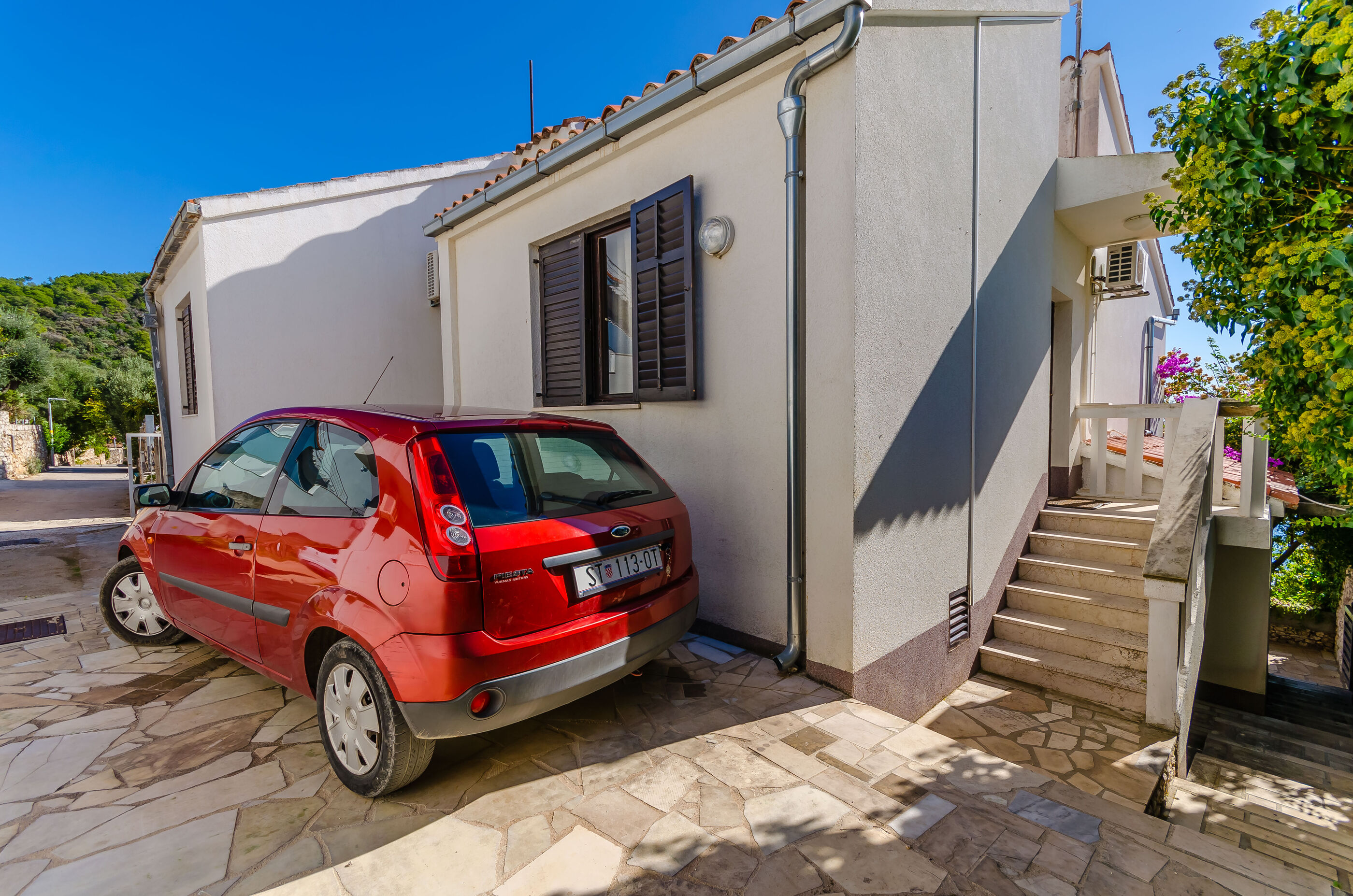 House Zdenka 37652-K1