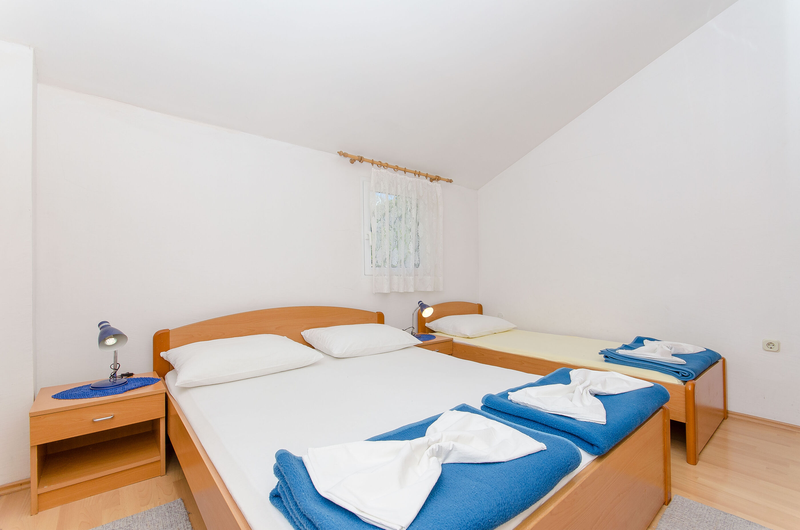 Apartments Zoran 82901-A1