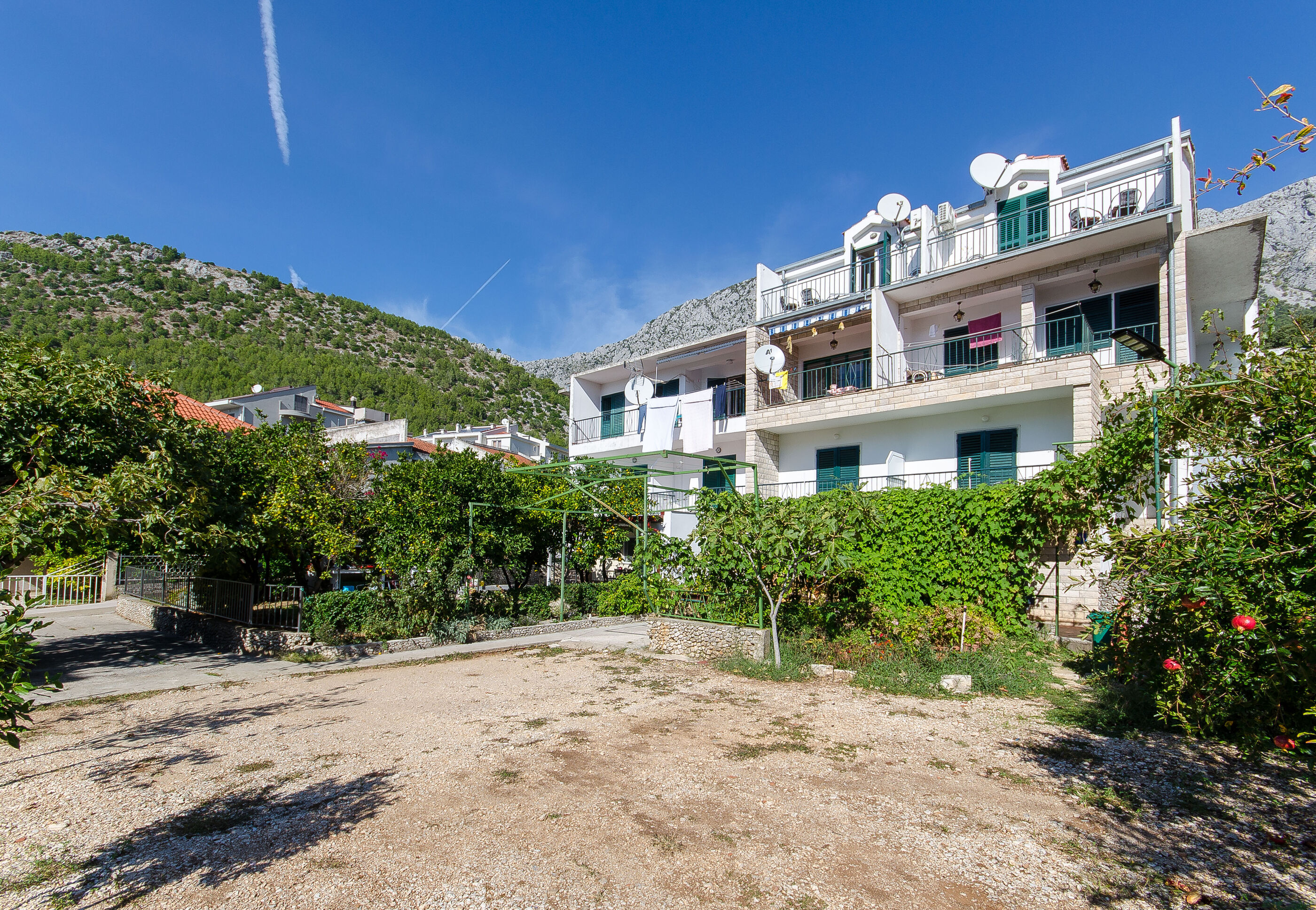 Apartments Zoran 82901-A2