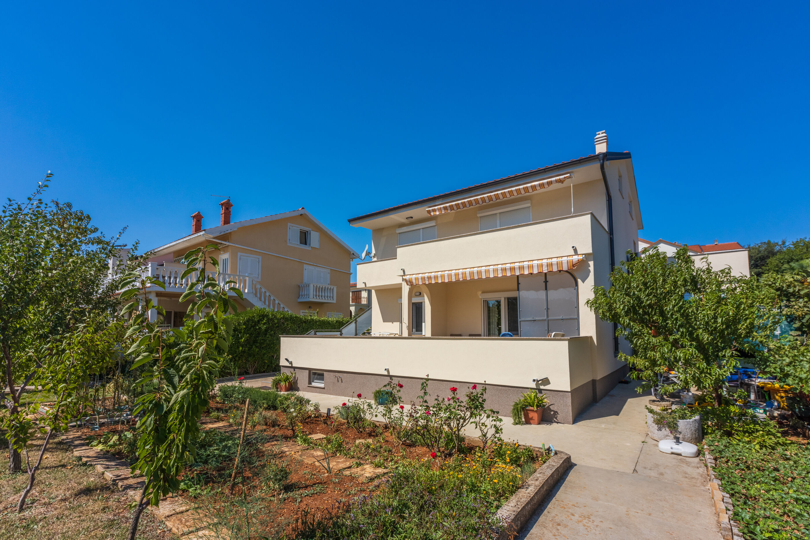 Apartments Star by the sea 83011-A1