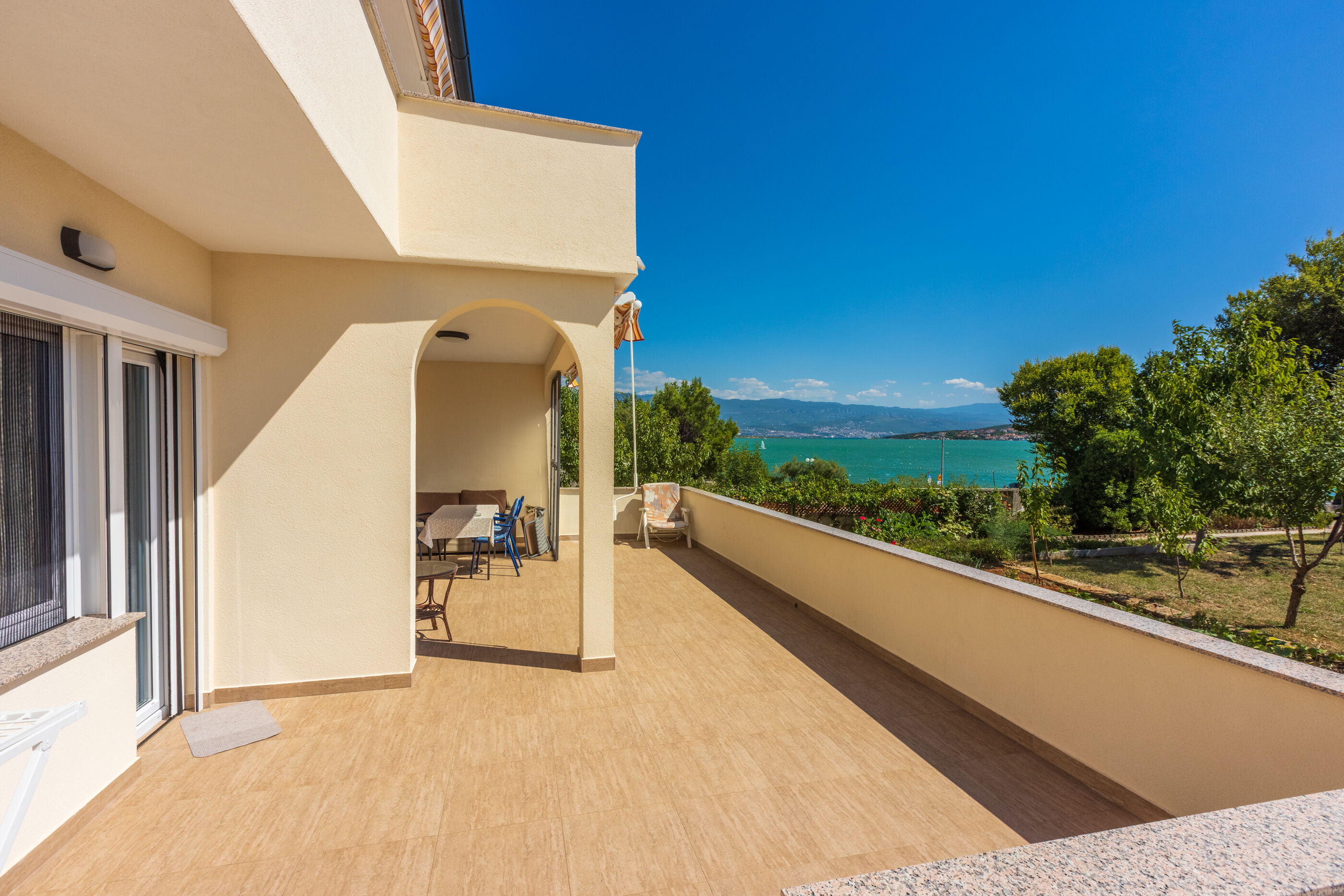 Apartments Star by the sea 83011-A1