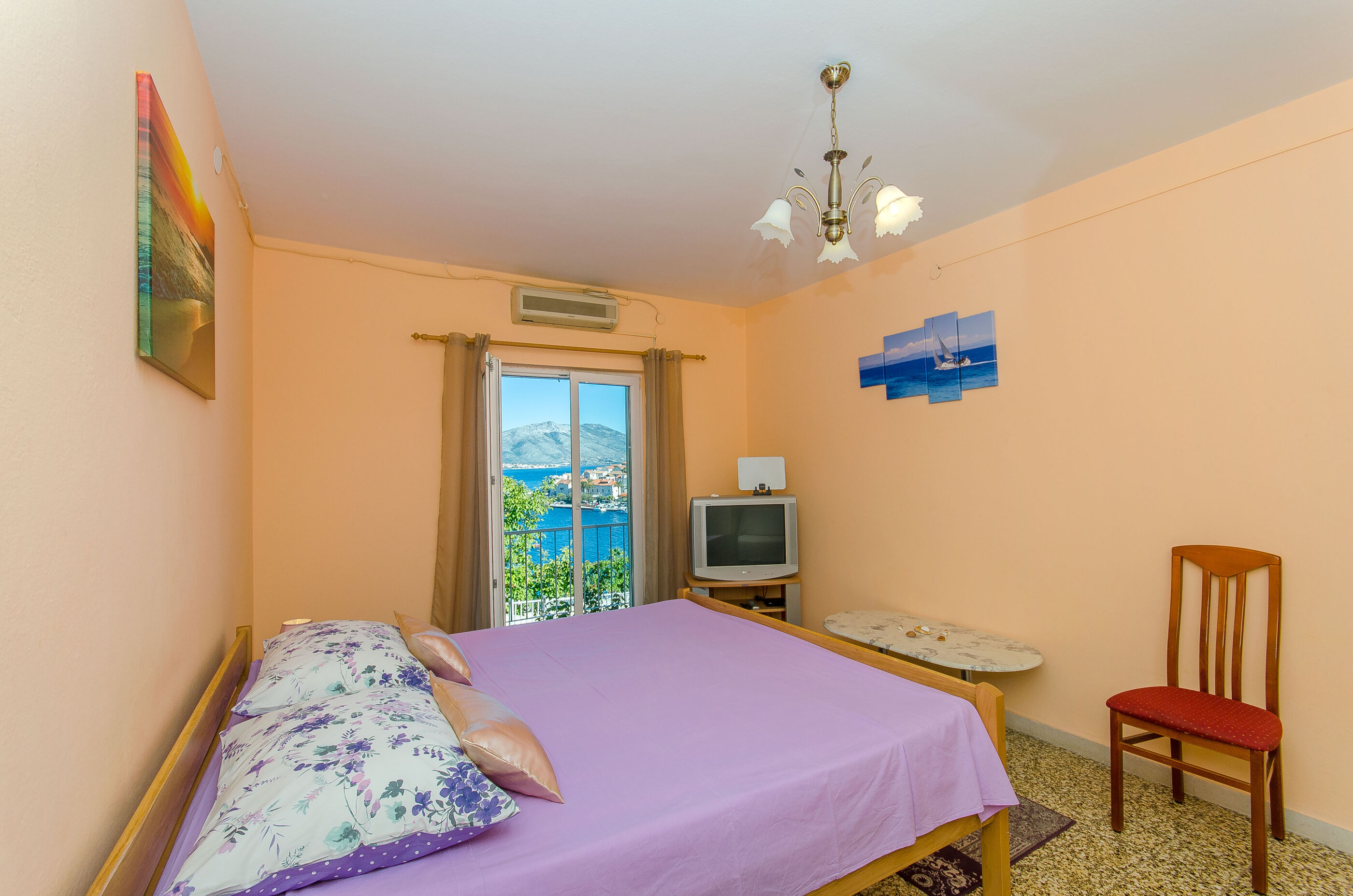 Apartment Town View 24731-A1