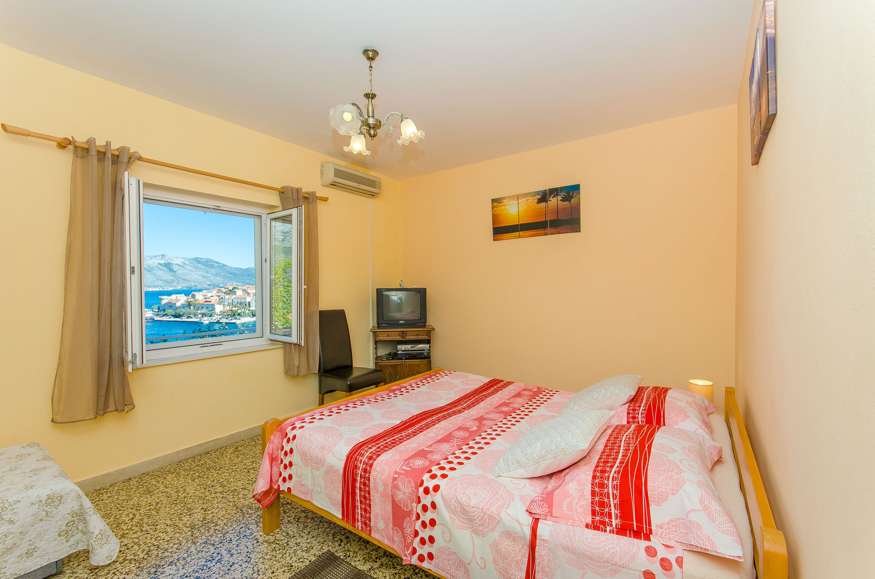 Apartment Town View 24731-A1