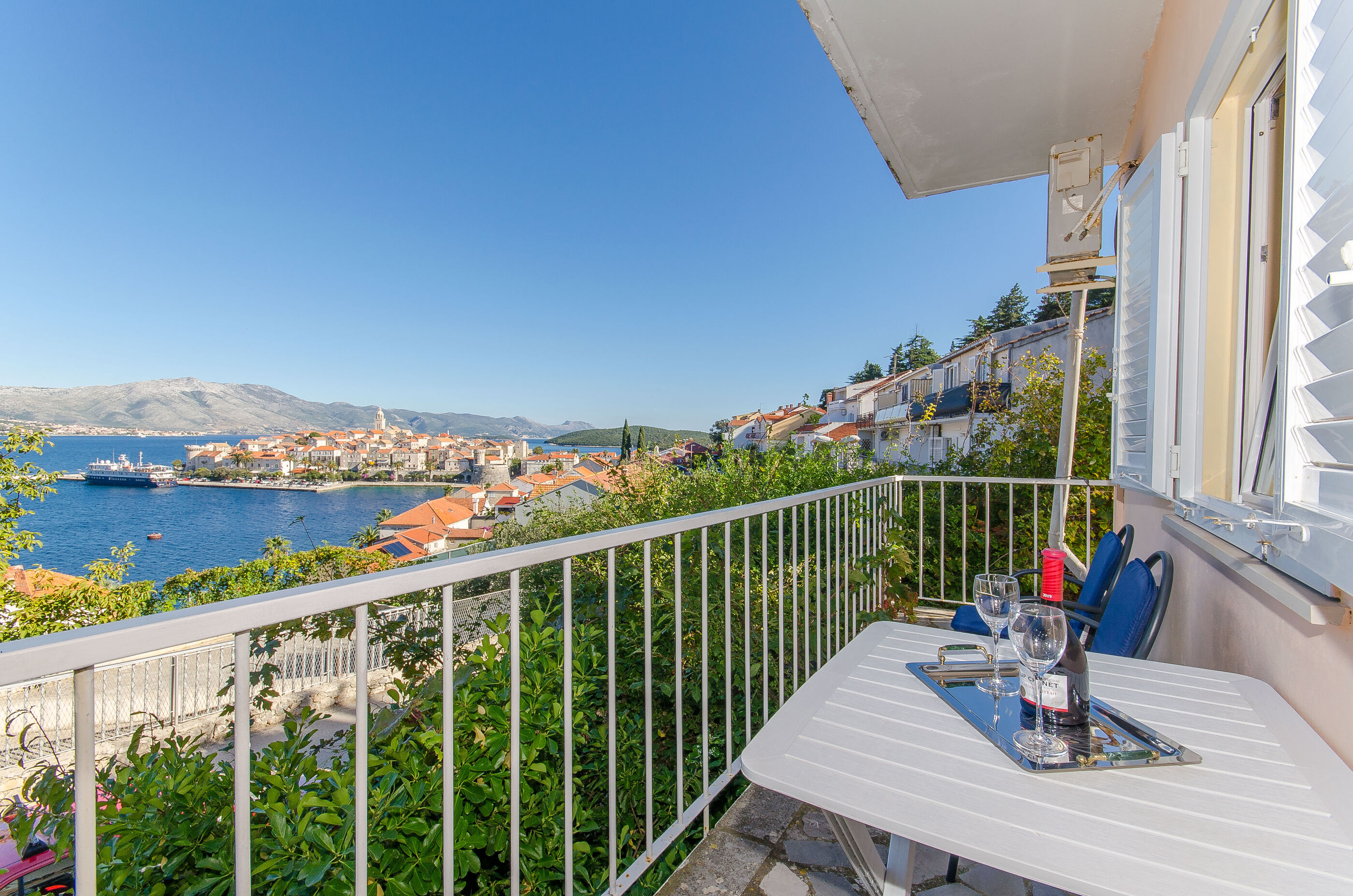 Apartment Town View 24731-A1