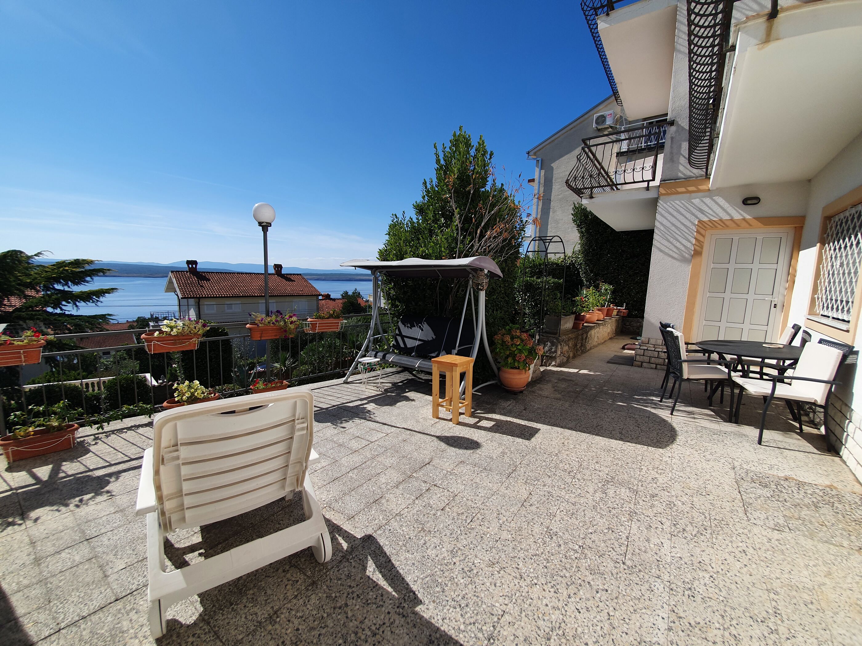 Apartments Badnje 62436-A2