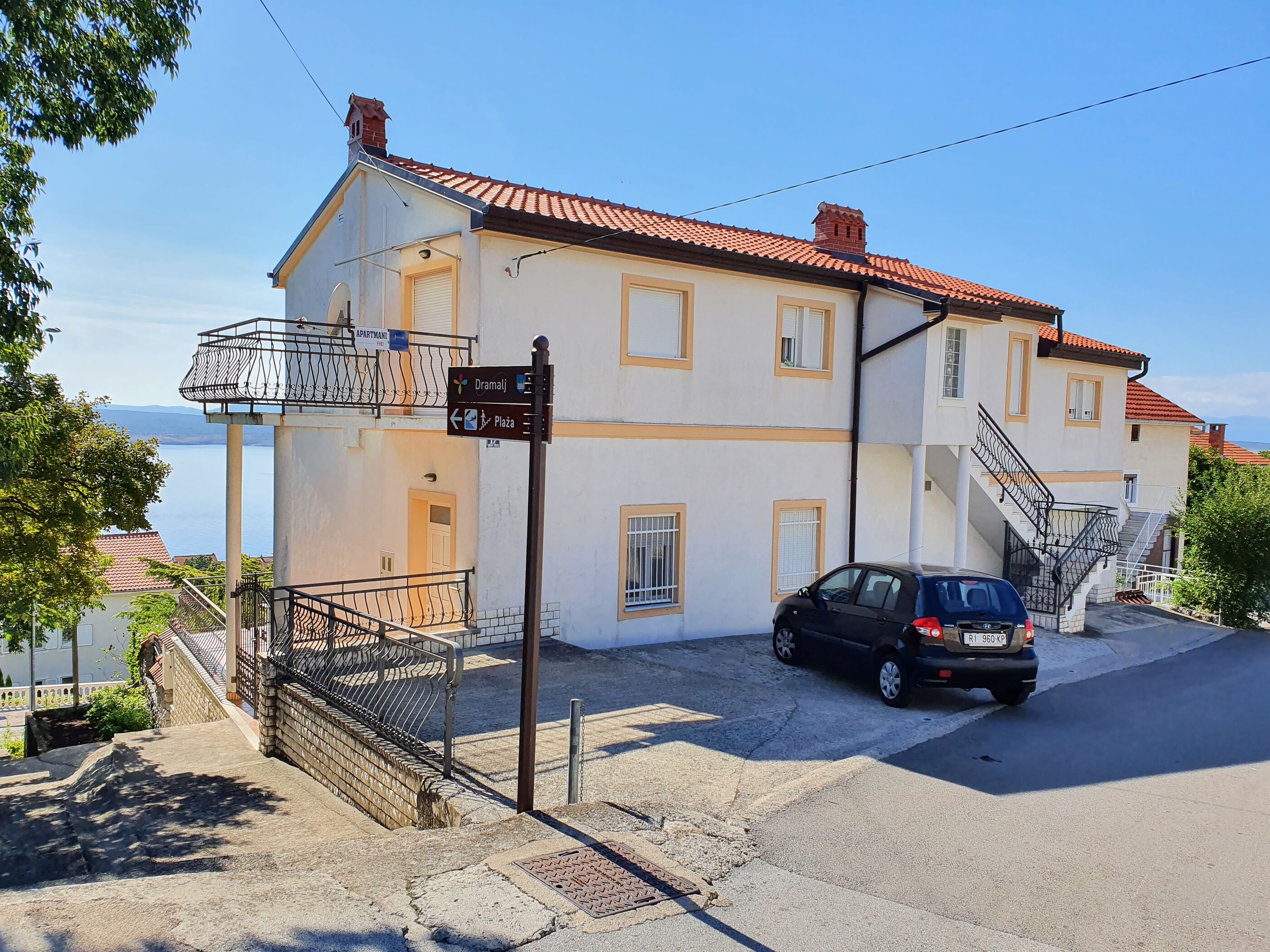 Apartmani Badnje A1