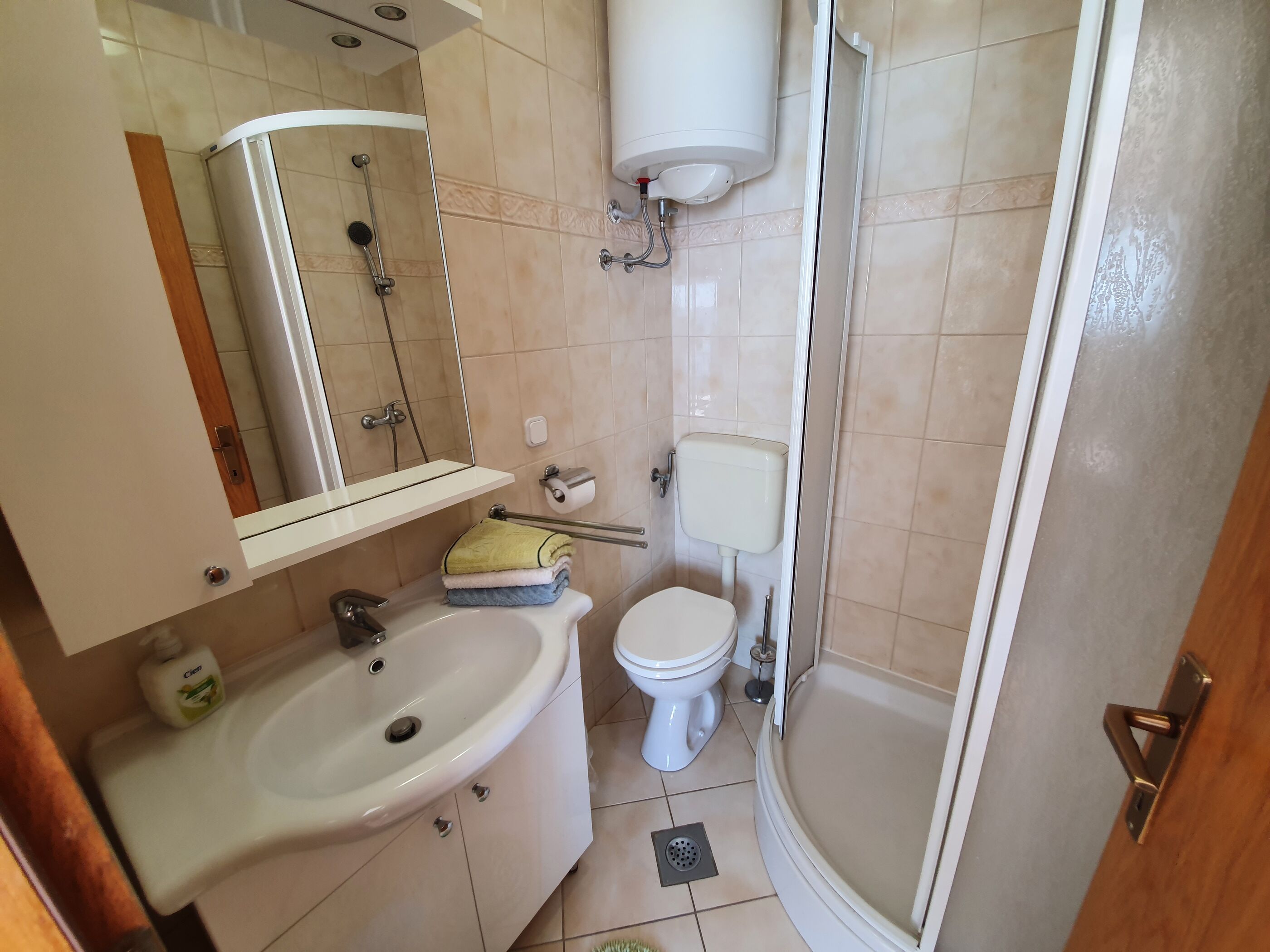 Apartments Badnje 62436-A1
