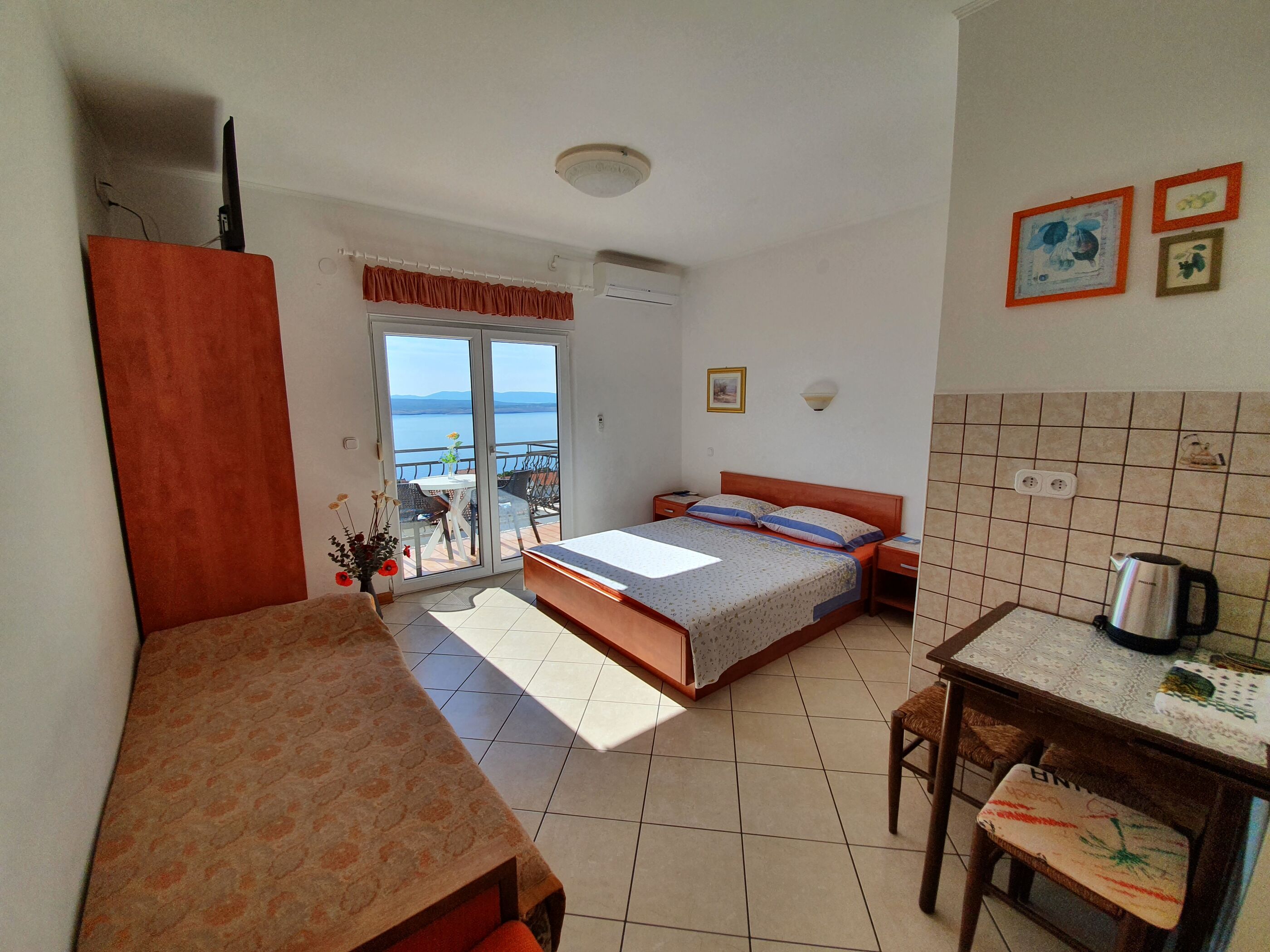 Apartments Badnje 62436-A1