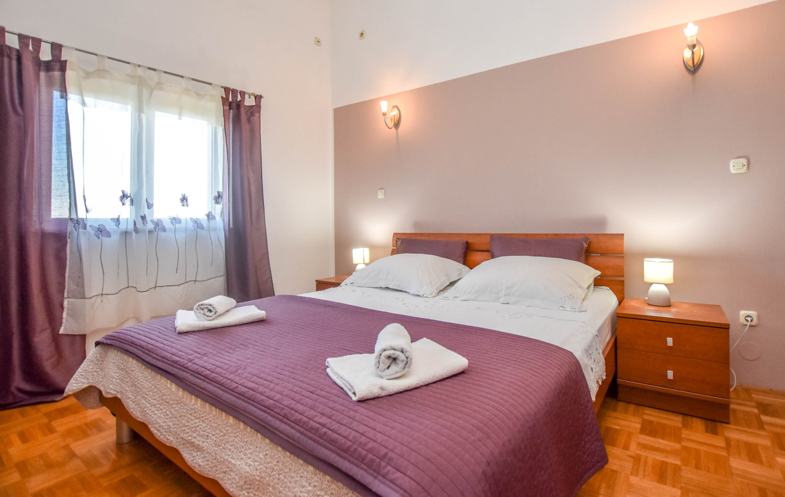 Apartments Svarog 14642-A1