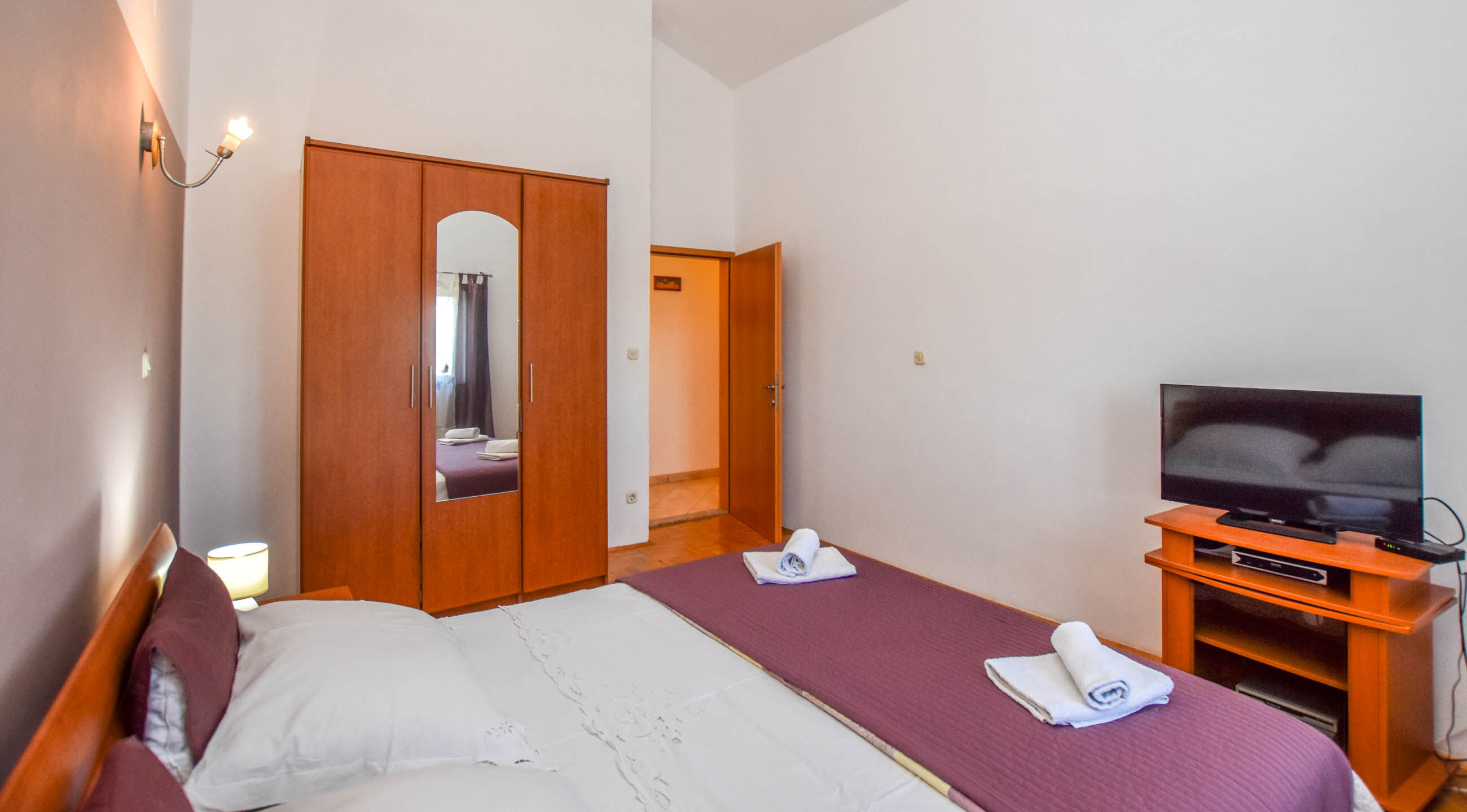 Apartments Svarog 14642-A1
