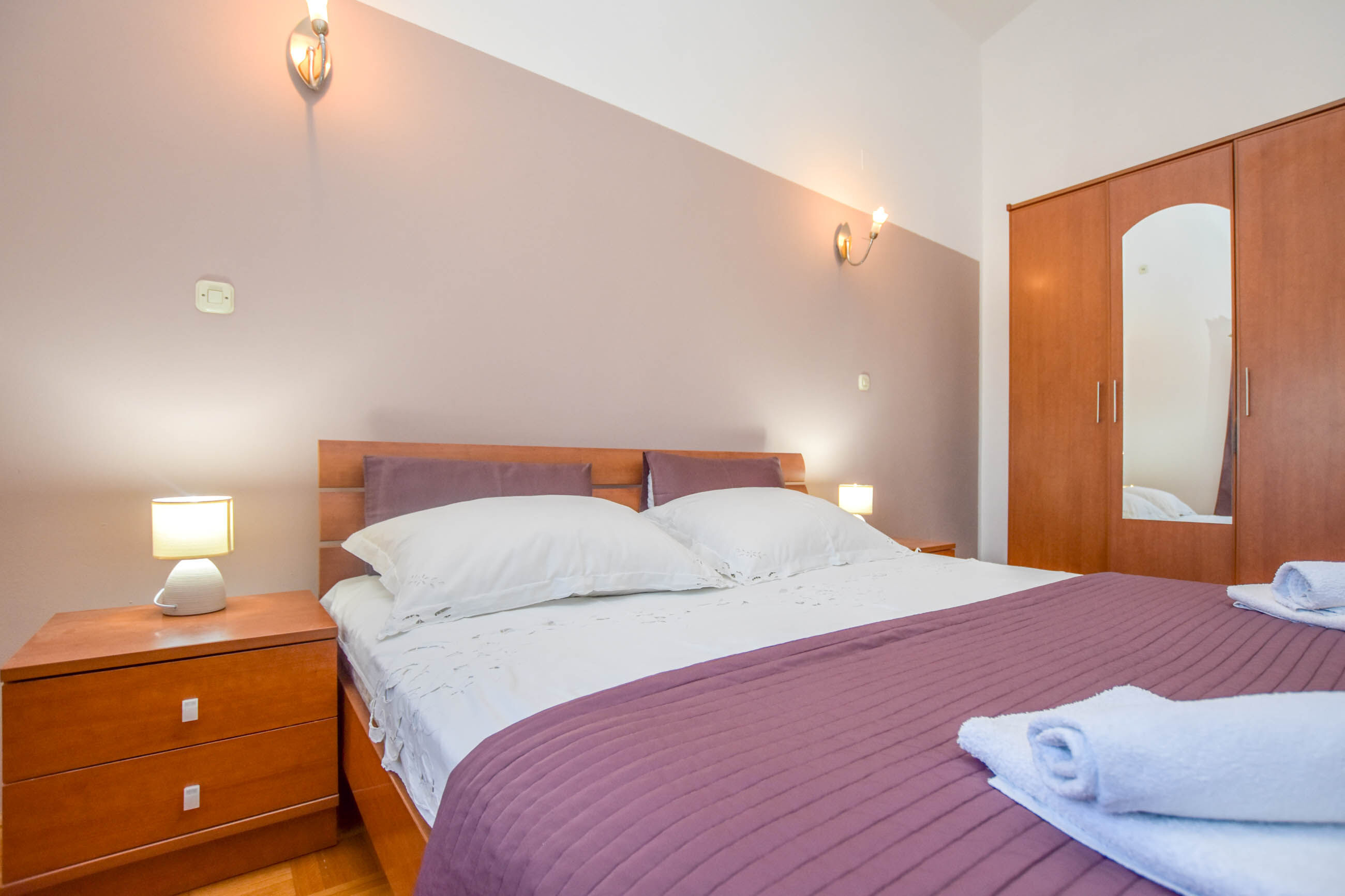 Apartments Svarog 14642-A1
