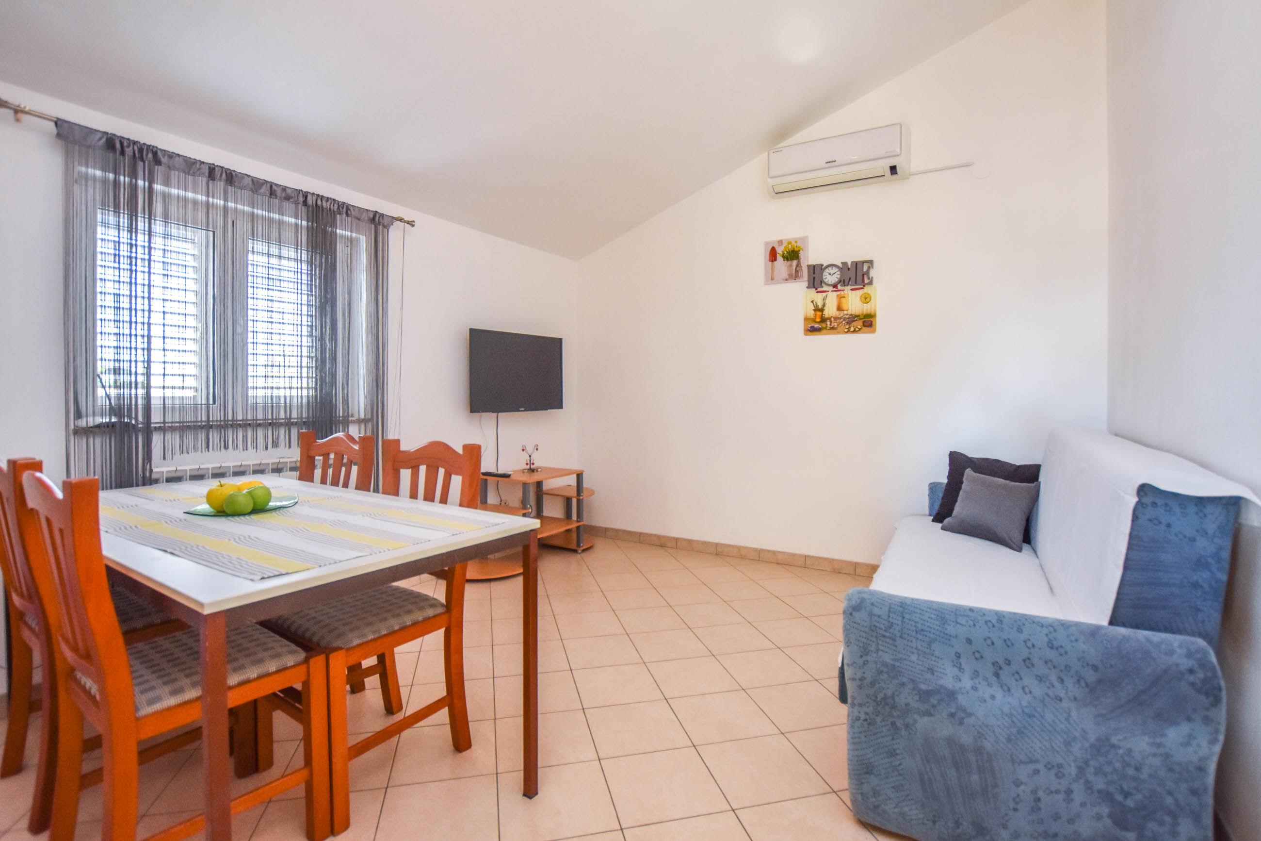 Apartments Svarog 14642-A2