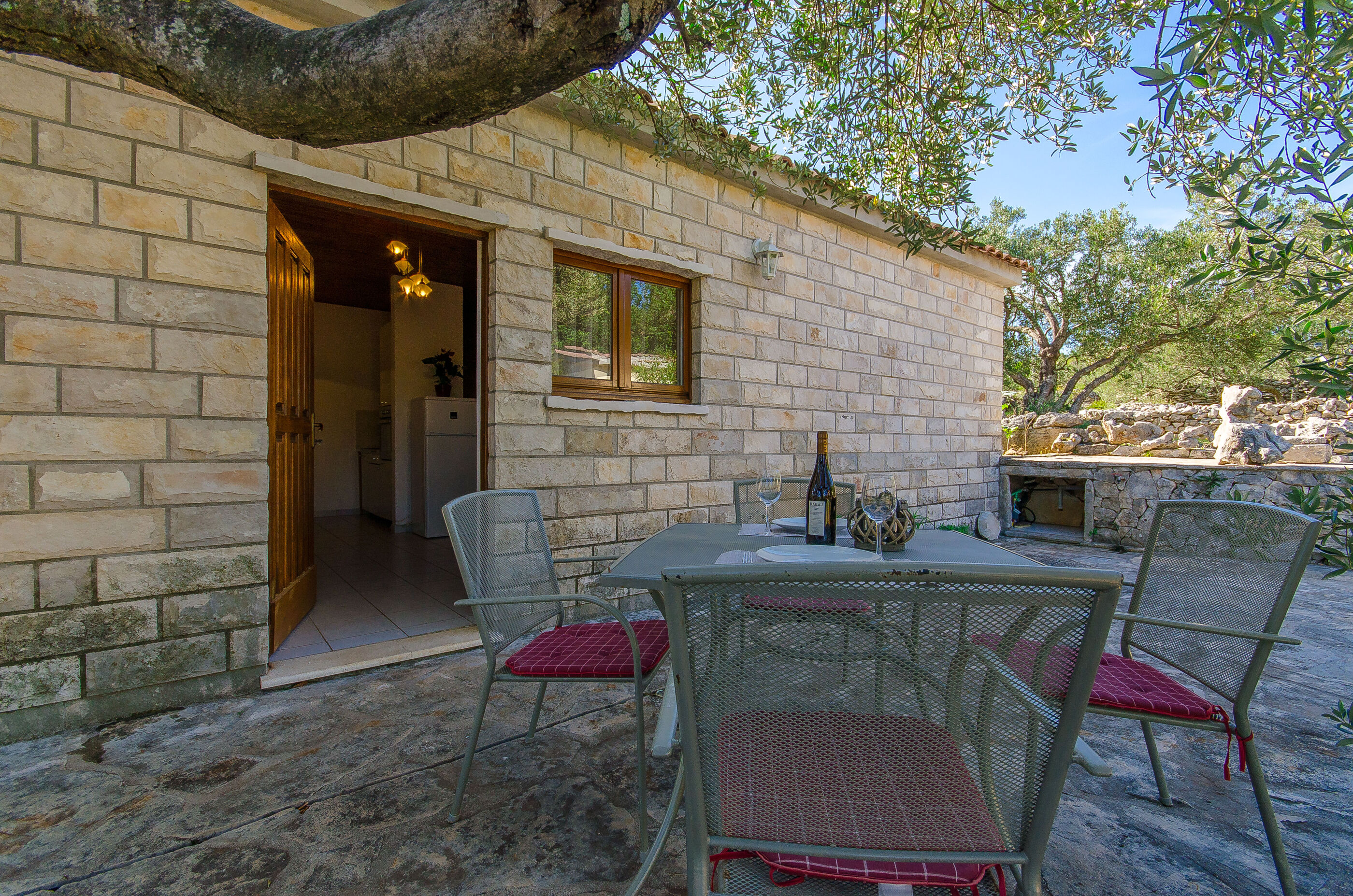 House Petar 51532-K1