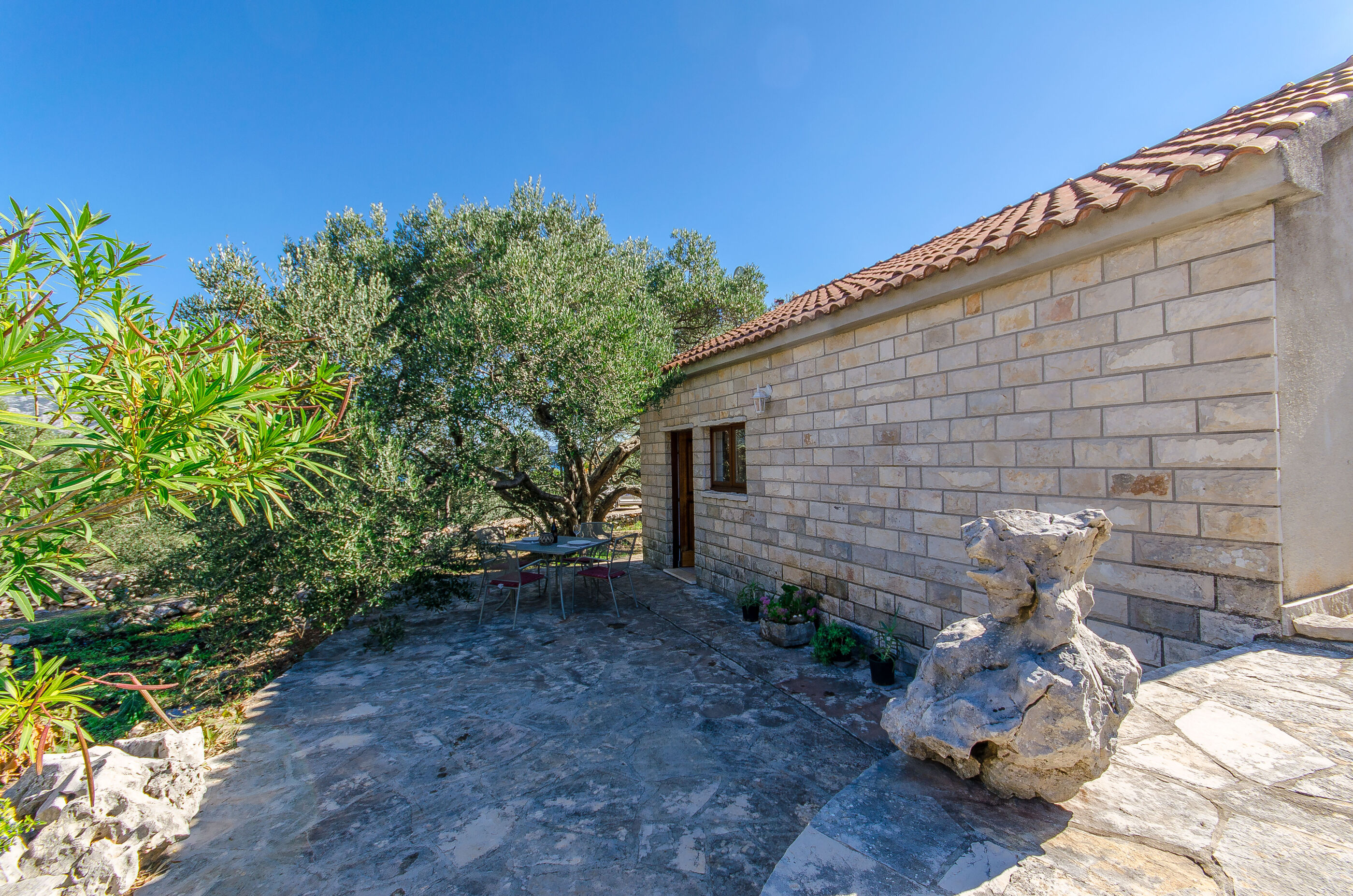 House Petar 51532-K1