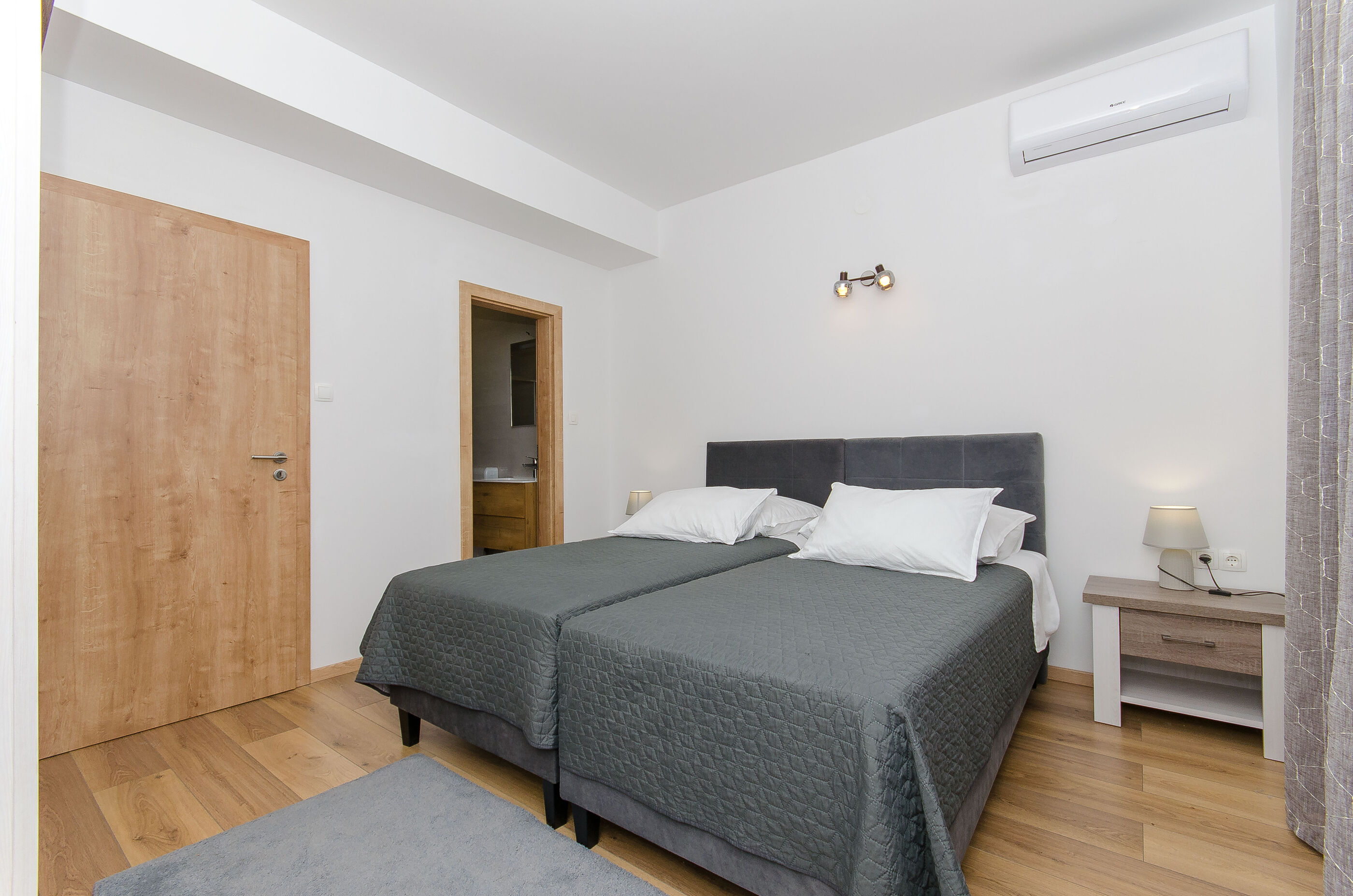 Apartments Koras 51533-A2