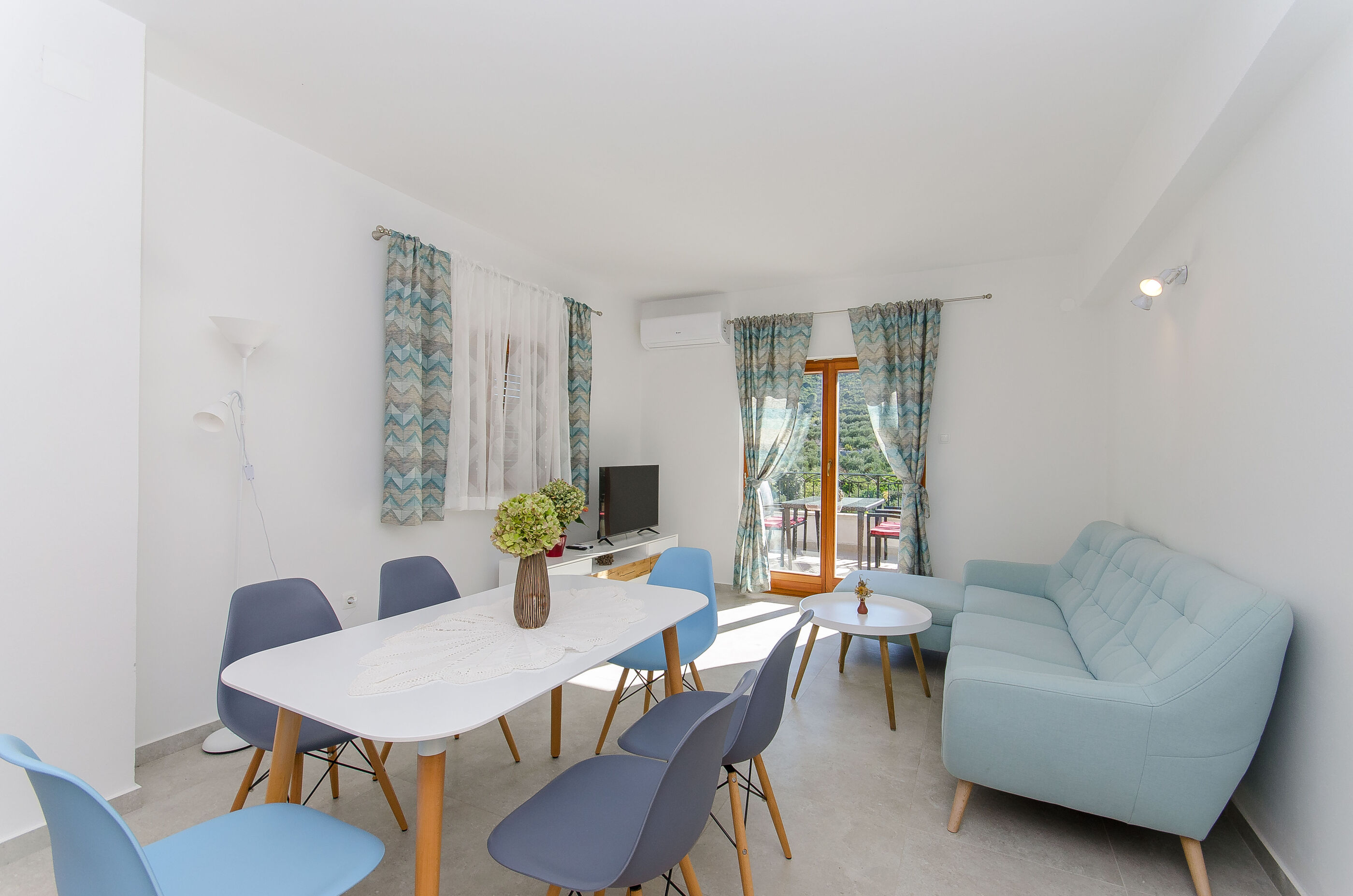 Apartments Koras 51533-A2