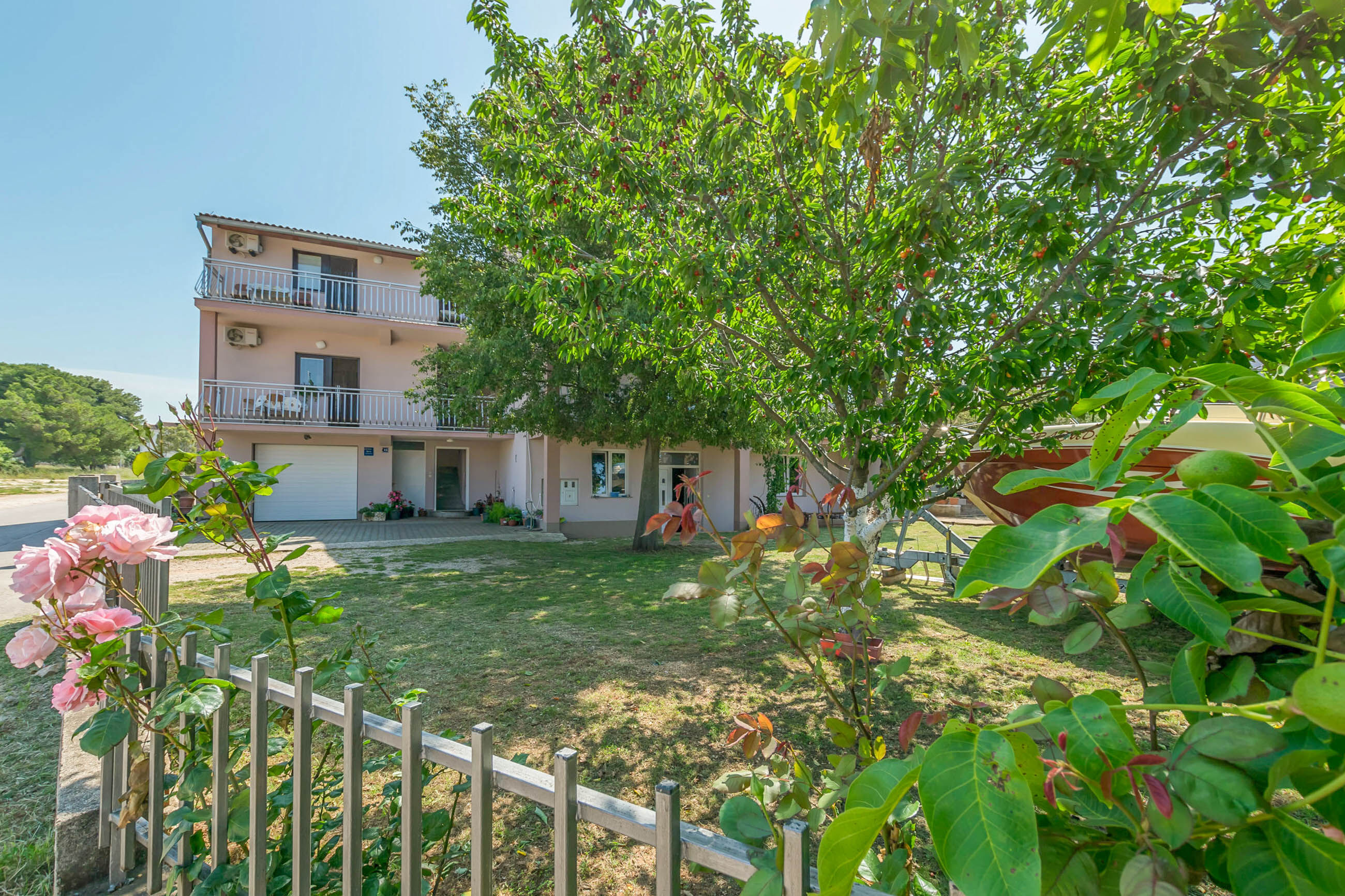 Apartments Božo 68871-A1