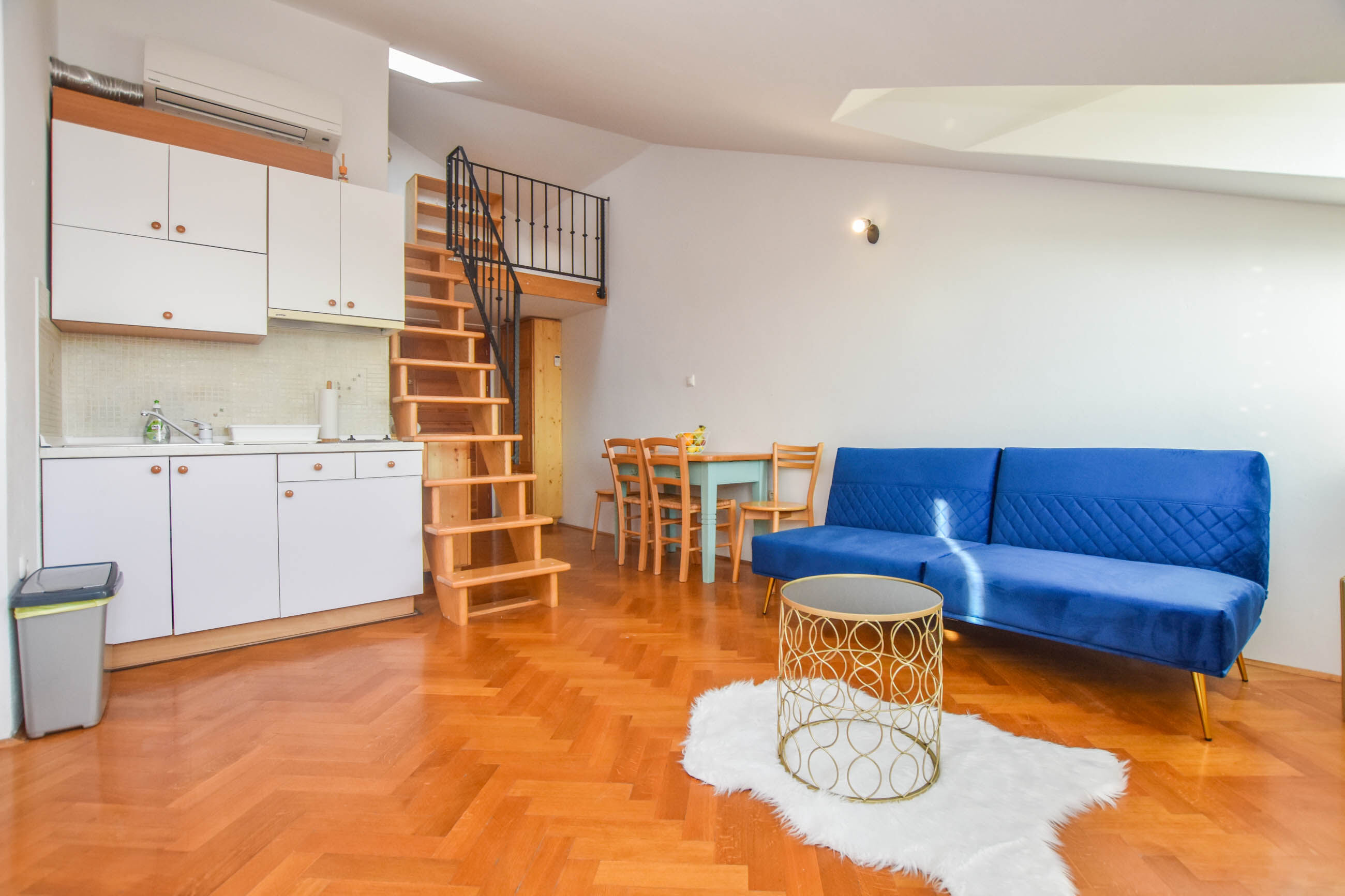 Apartment Emil 83001-A1