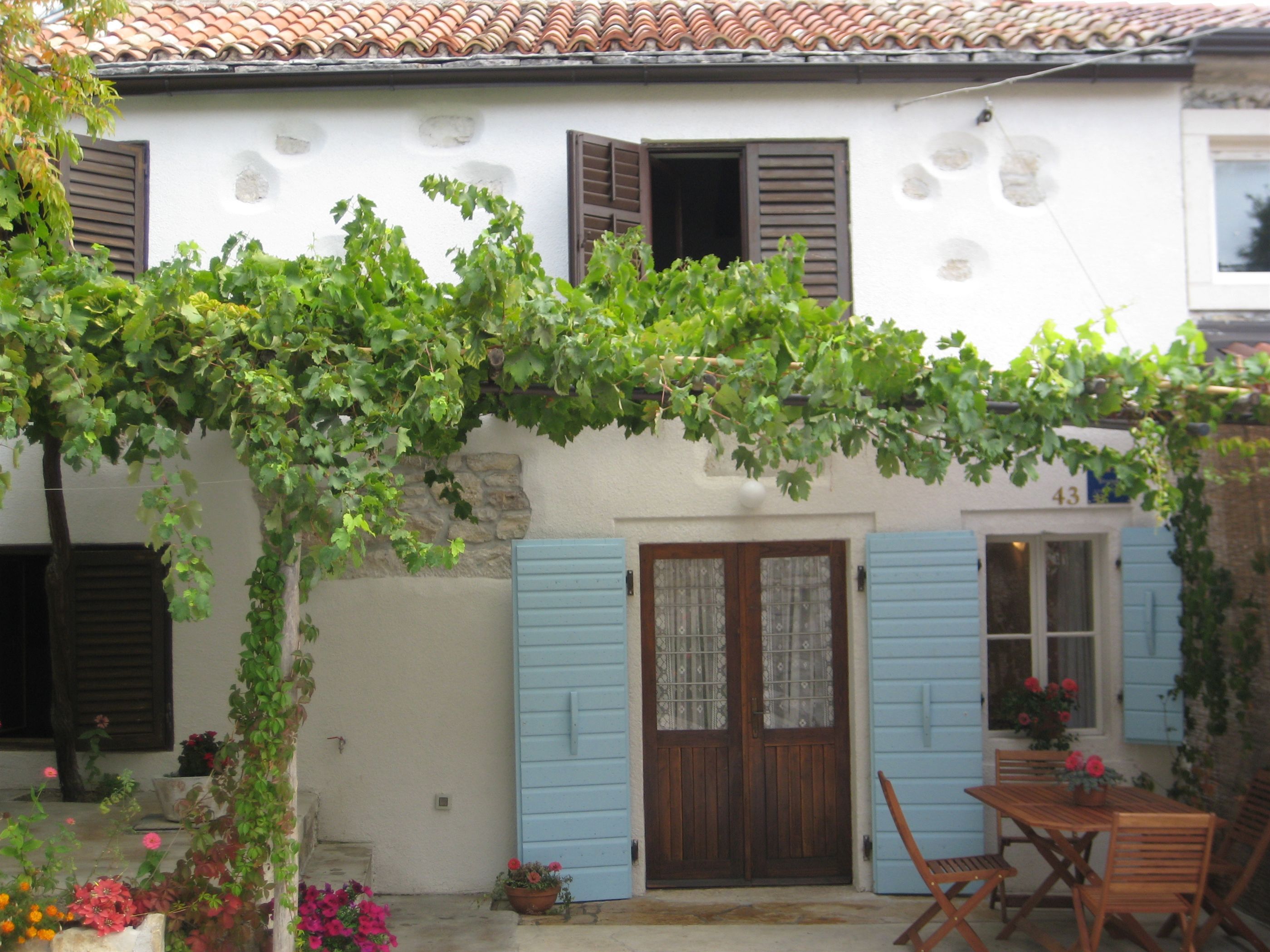 House Elena 75591-K1