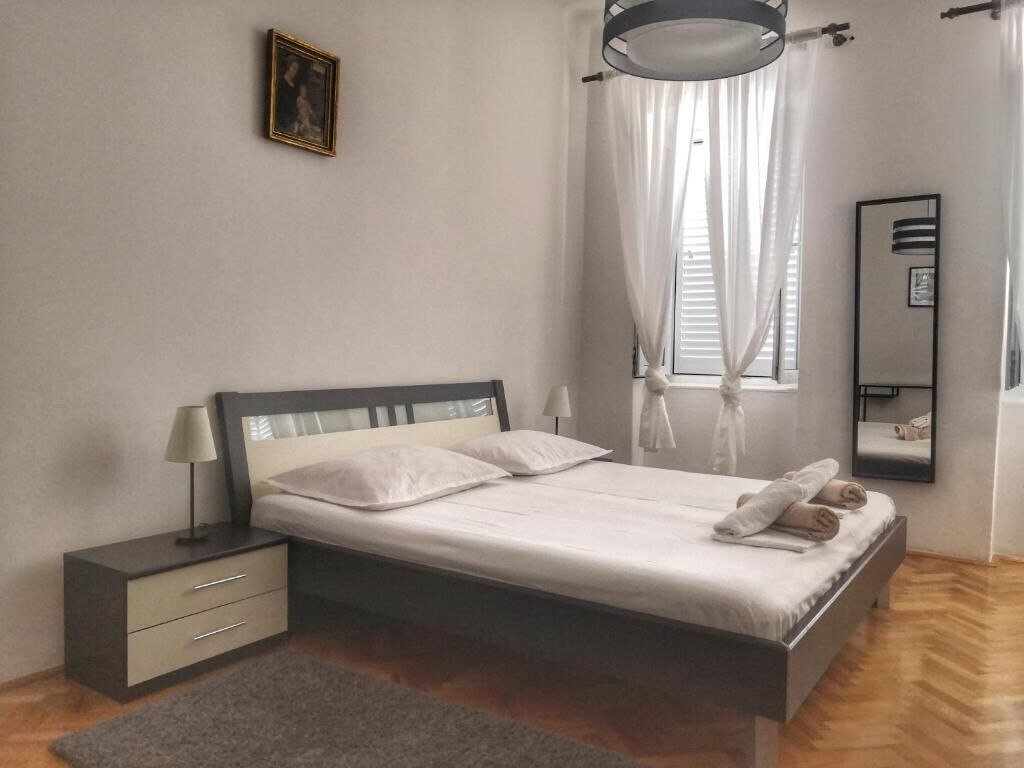 Apartments Tanya 83141-A1