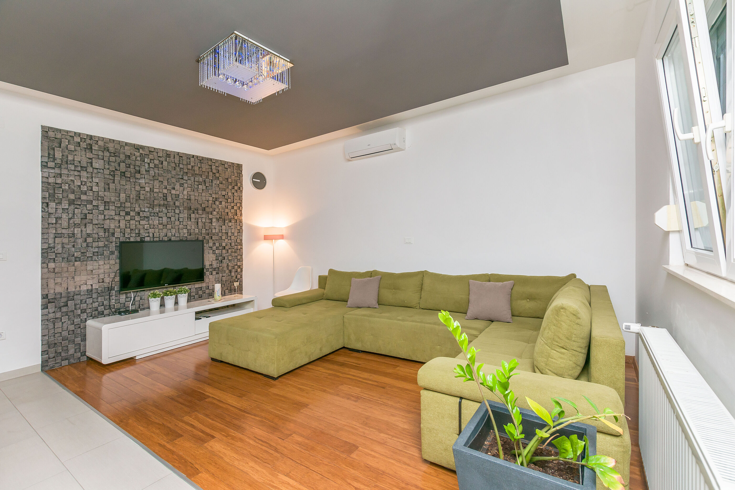 Apartment Mario 83241-A1