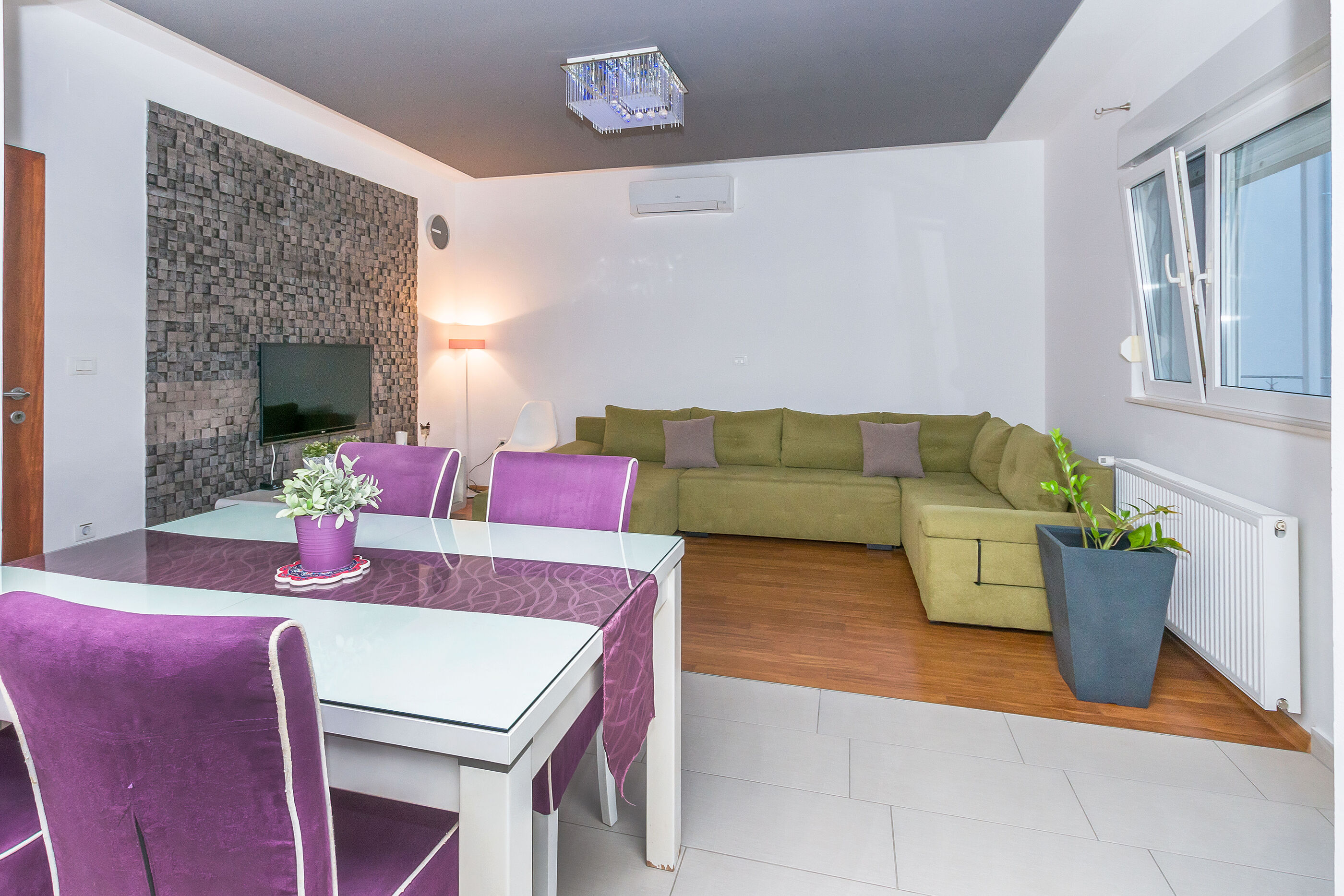 Apartment Mario 83241-A1