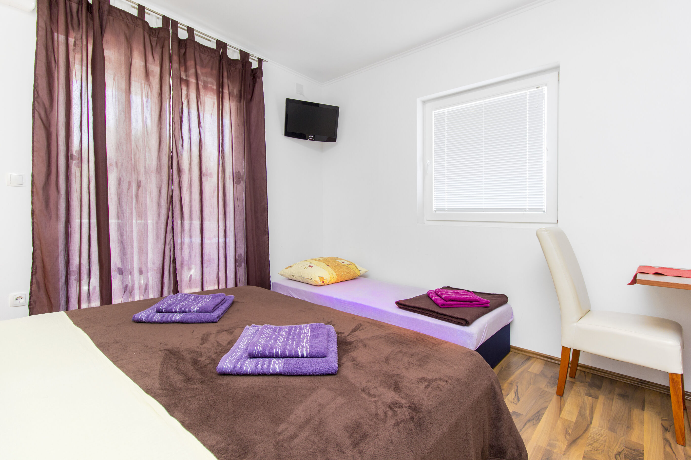 Apartments Mariva 82811-A1