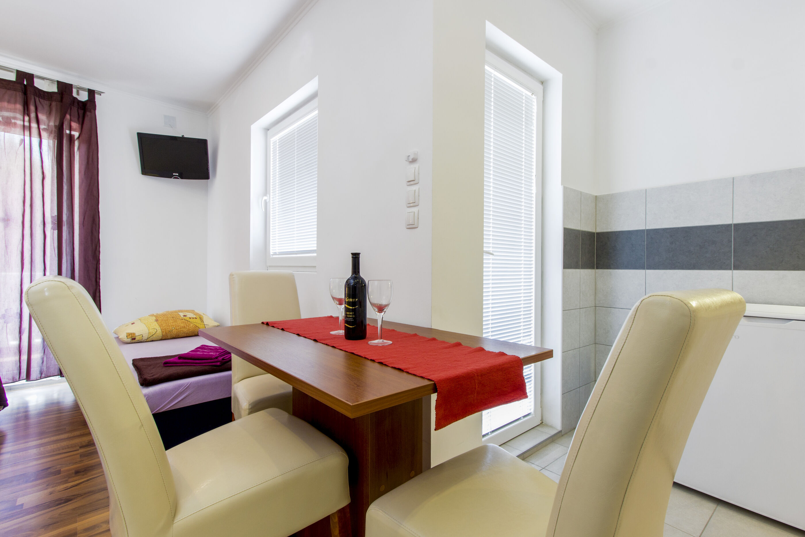 Apartments Mariva 82811-A1