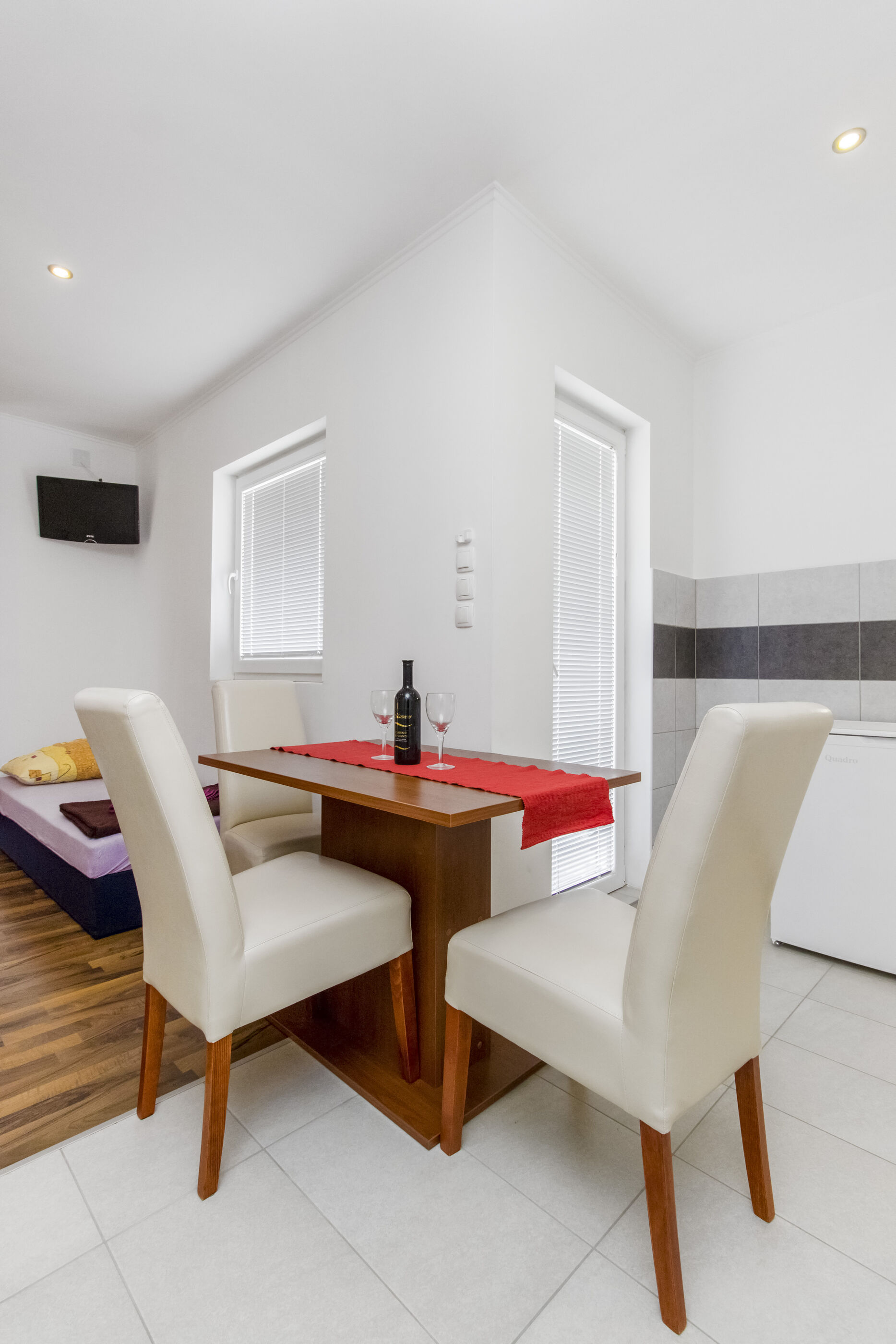 Apartments Mariva 82811-A1